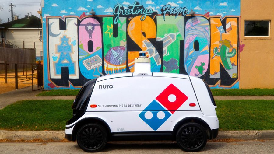Η Domino's θα στέλνει τις πίτσες στο Χιούστον με...το Nuro