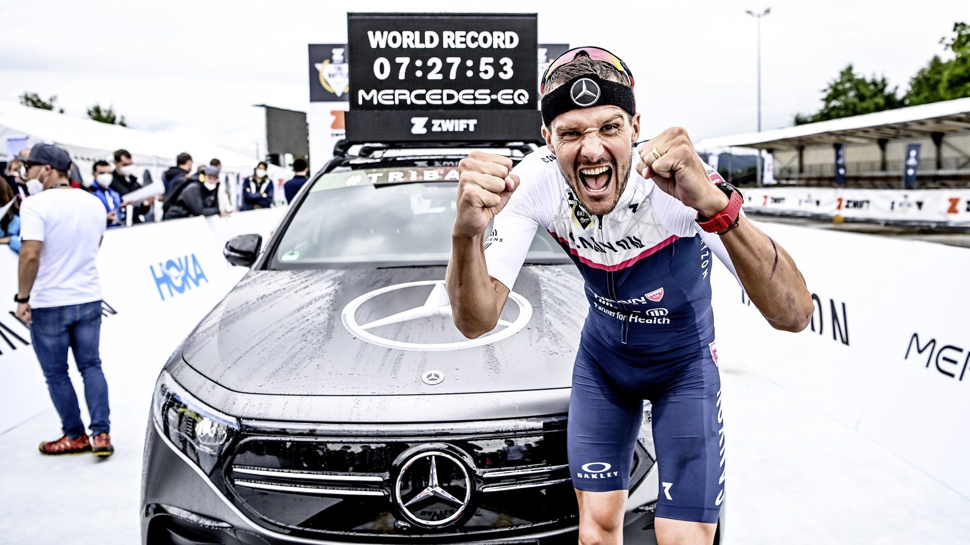 Ο Brand Ambasador της Mercedes-Benz, Jan Frodeno, κέρδισε το «Zwift Tri Battle Royale»