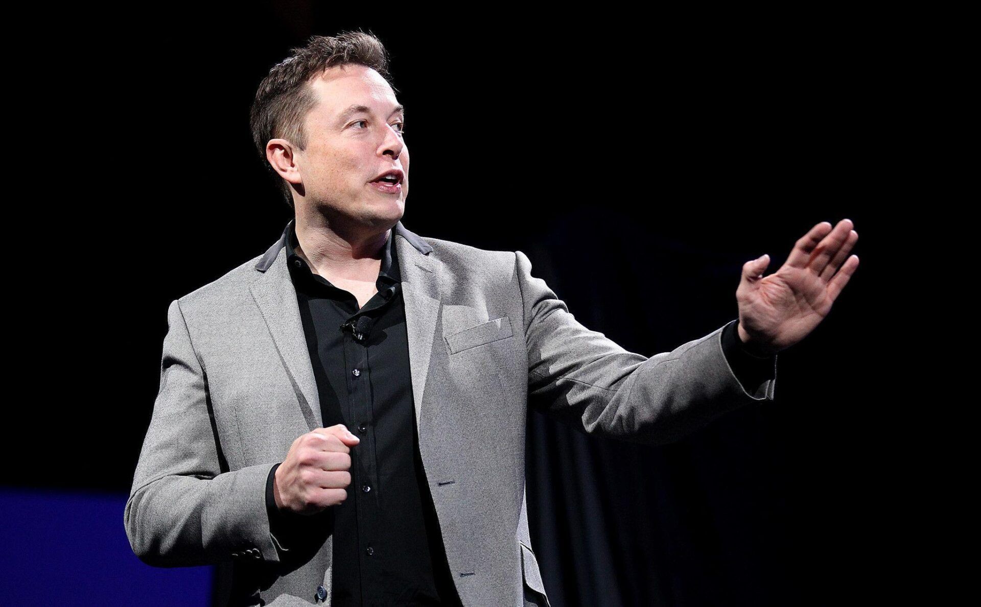 Elon Musk: Διέθεσα στην Tesla τα τελευταία μου μετρητά