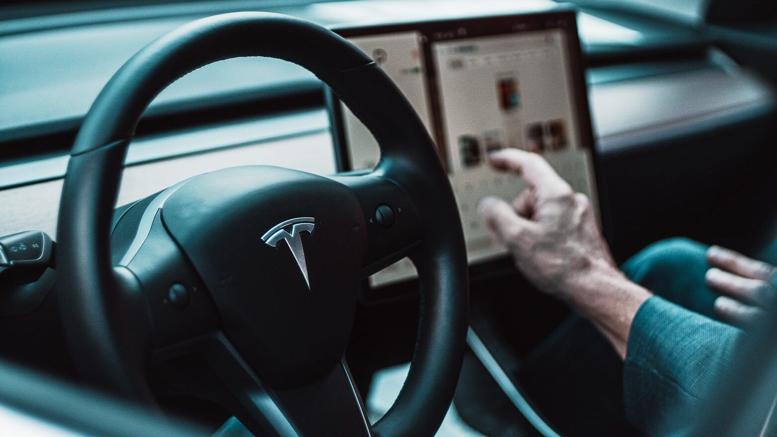 Tesla: Ανάκληση σχεδόν 54.000 οχημάτων στις ΗΠΑ