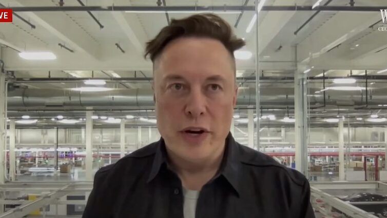 Έλον Μασκ: Το Tesla Bot η λύση στην έλλειψη εργατικού δυναμικού