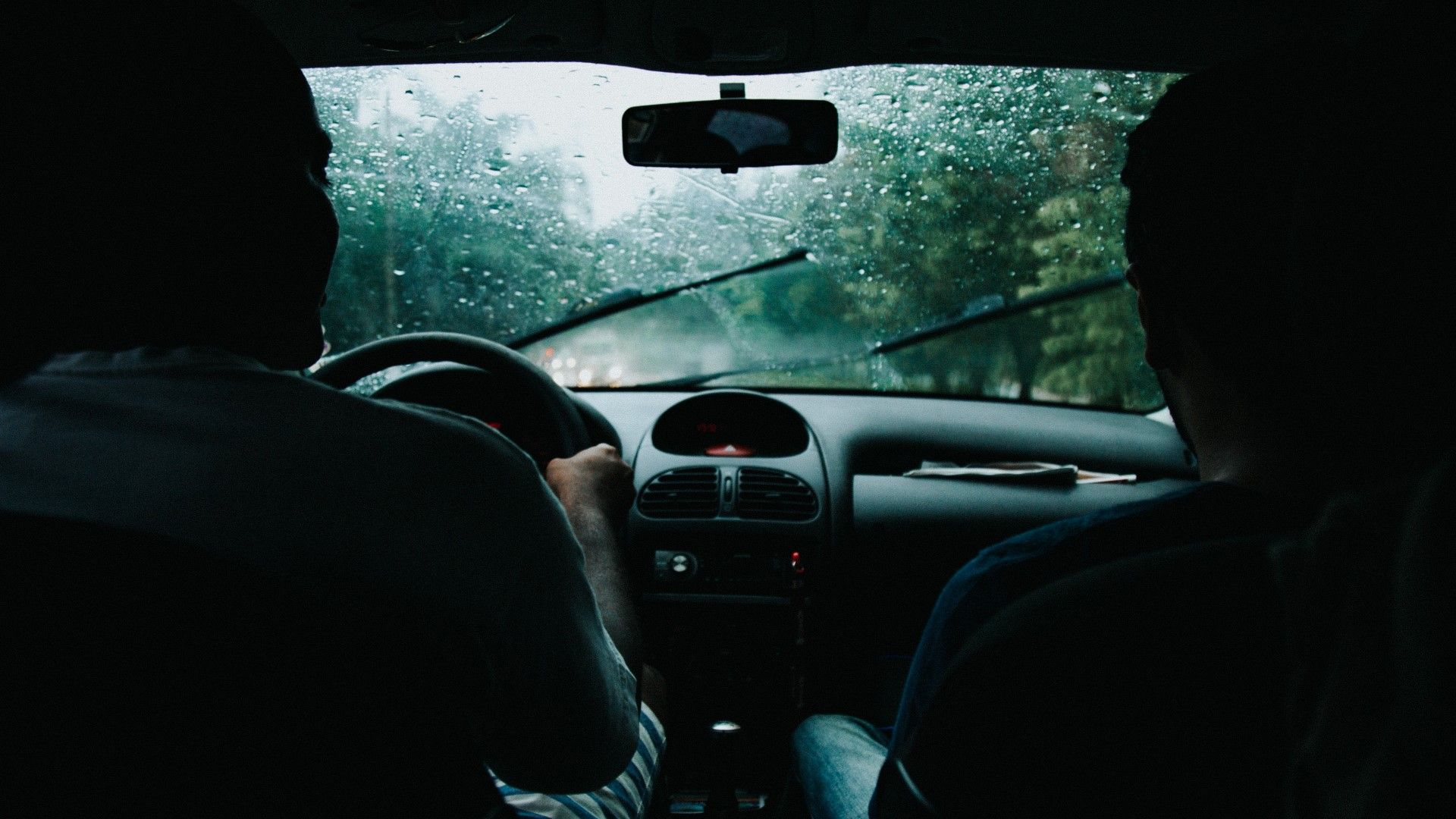Αυτοκίνητο vs βροχή: Πώς το... στεγνώνεις;