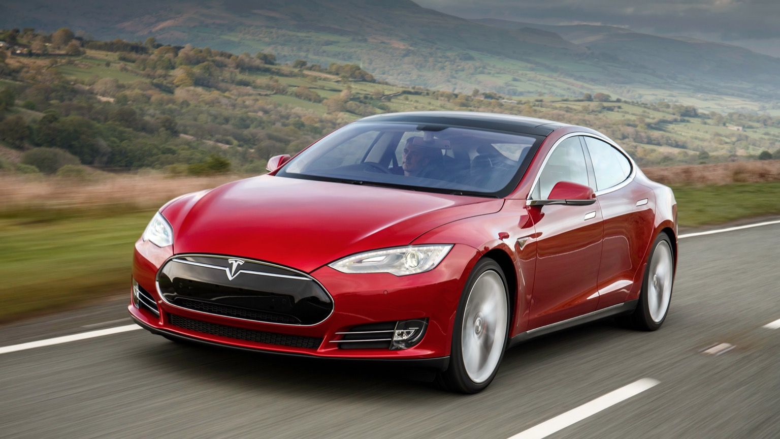 Tesla: Αλλαγή μπαταρίας σε Model S λόγω... τυφώνα!