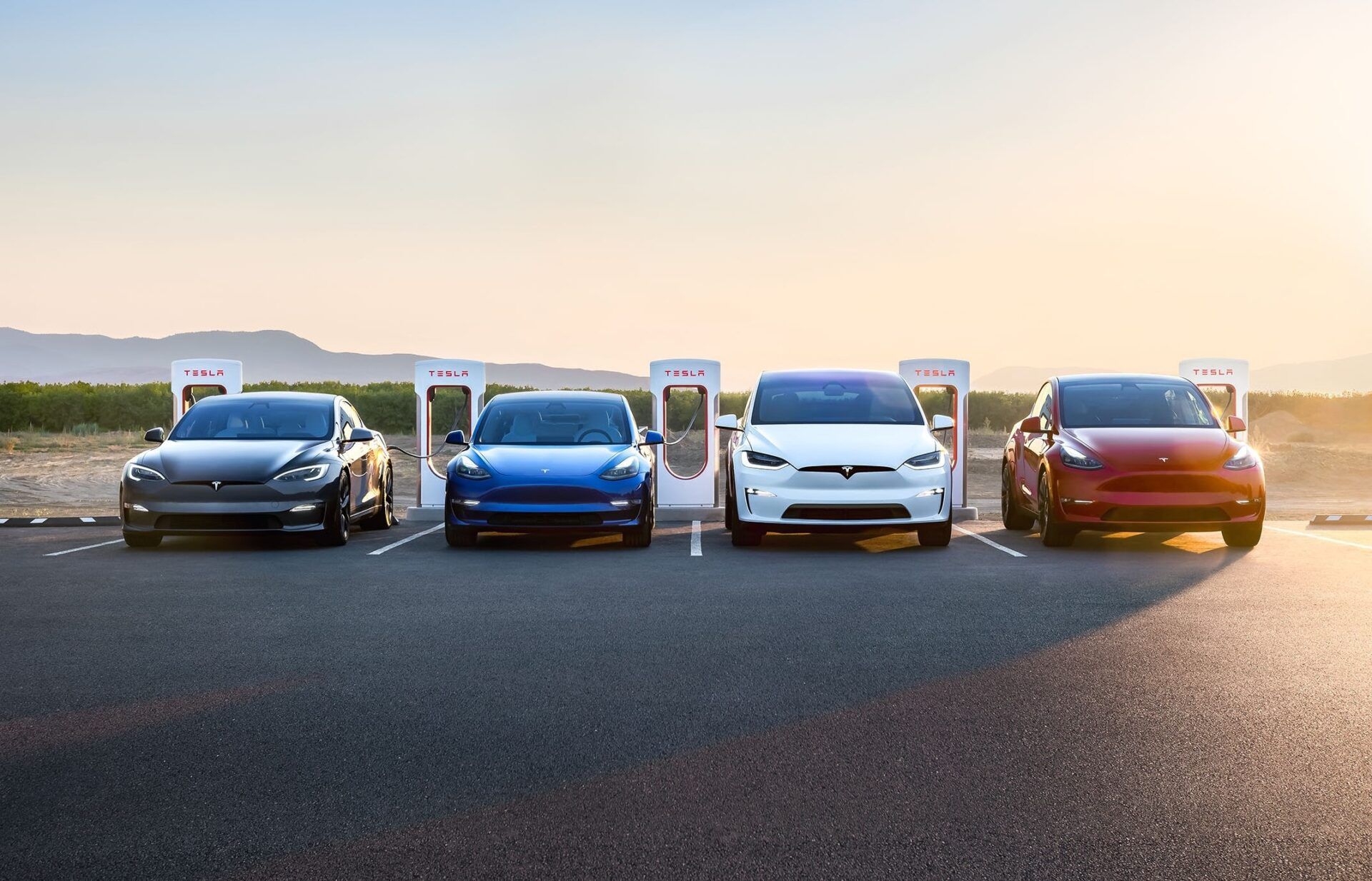 Tesla: Νέοι σταθμοί superchargers διαθέσιμοι για όλους!