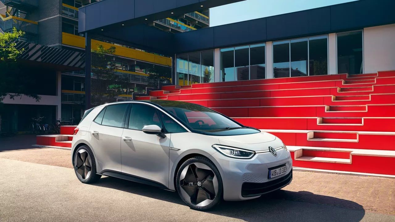 Volkswagen: «Sold out» τα ηλεκτρικά της μοντέλα!