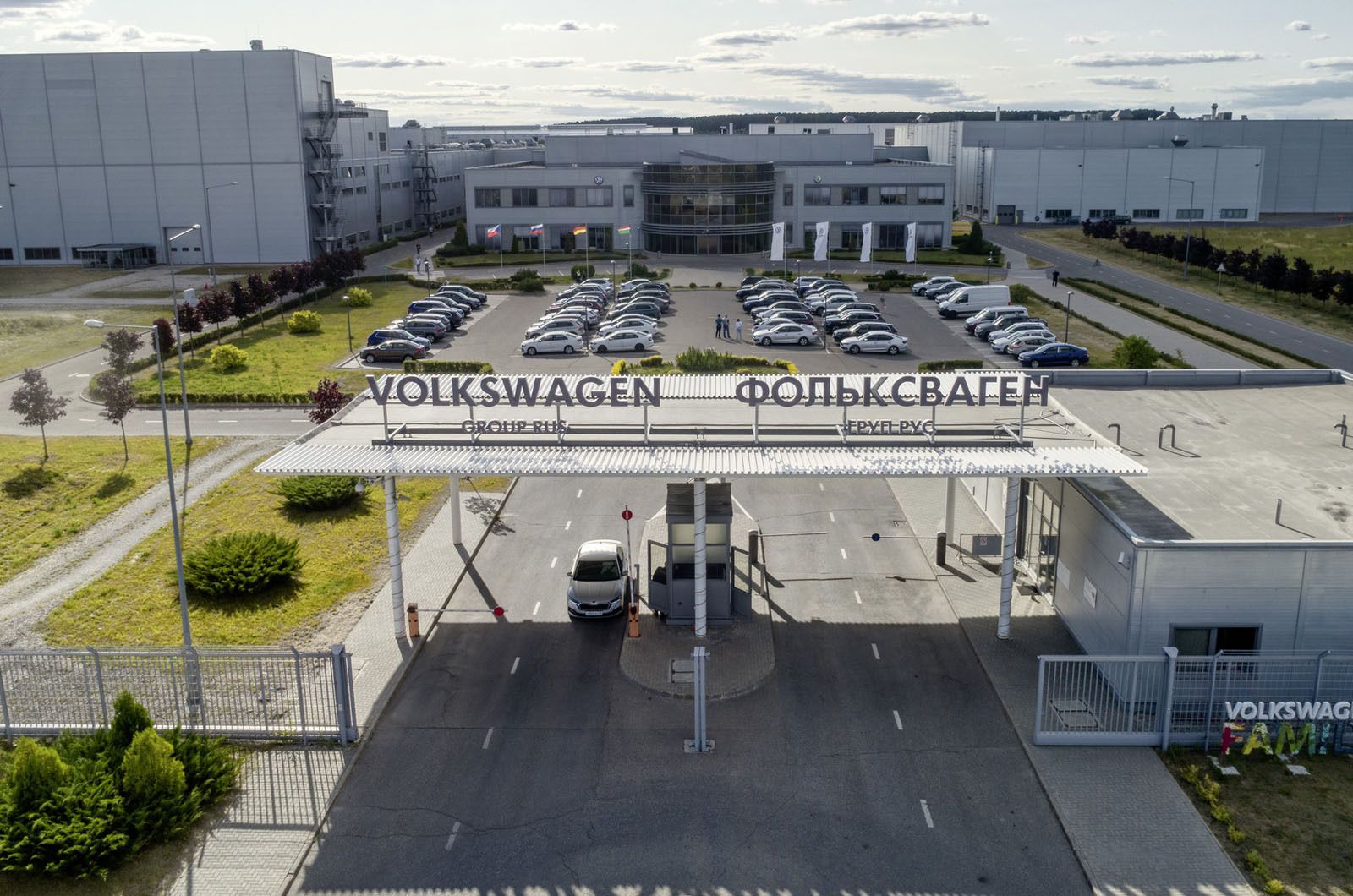 Volkswagen: Αναστολή εργασιών στα εργοστάσια της Ρωσίας