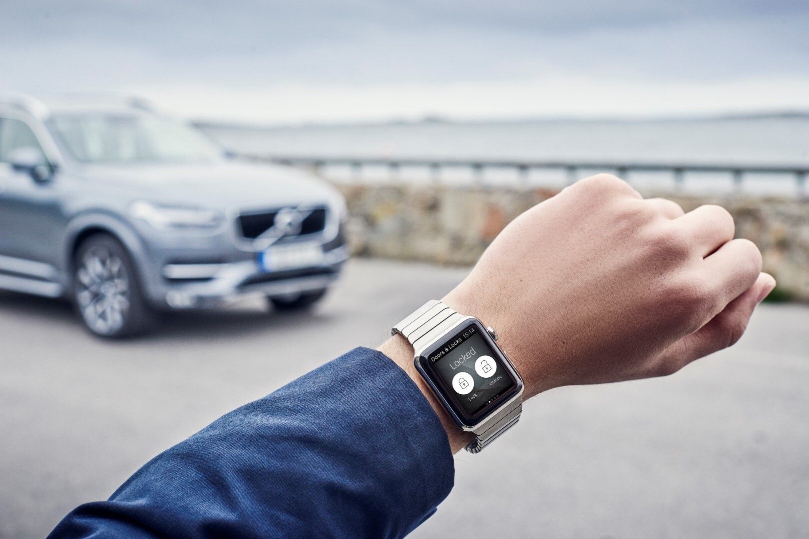 Volvo: Μοιράζει Apple Watch στους μηχανικούς της!