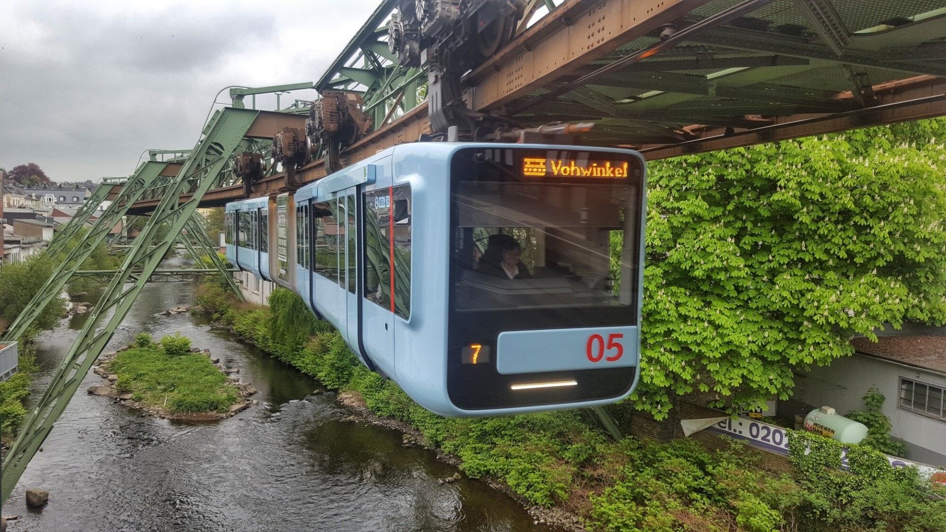 Το «ιπτάμενο» τρένο του Wuppertal σας περιμένει!