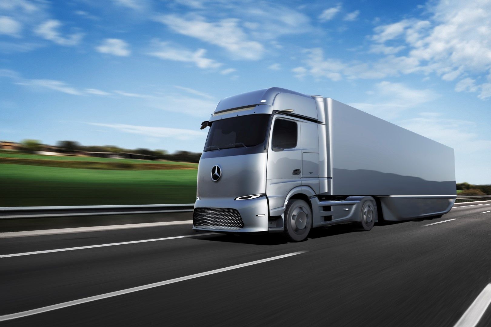 Mercedes-Benz eActros LongHaul: Σαν τρελό -ηλεκτρικό- φορτηγό!