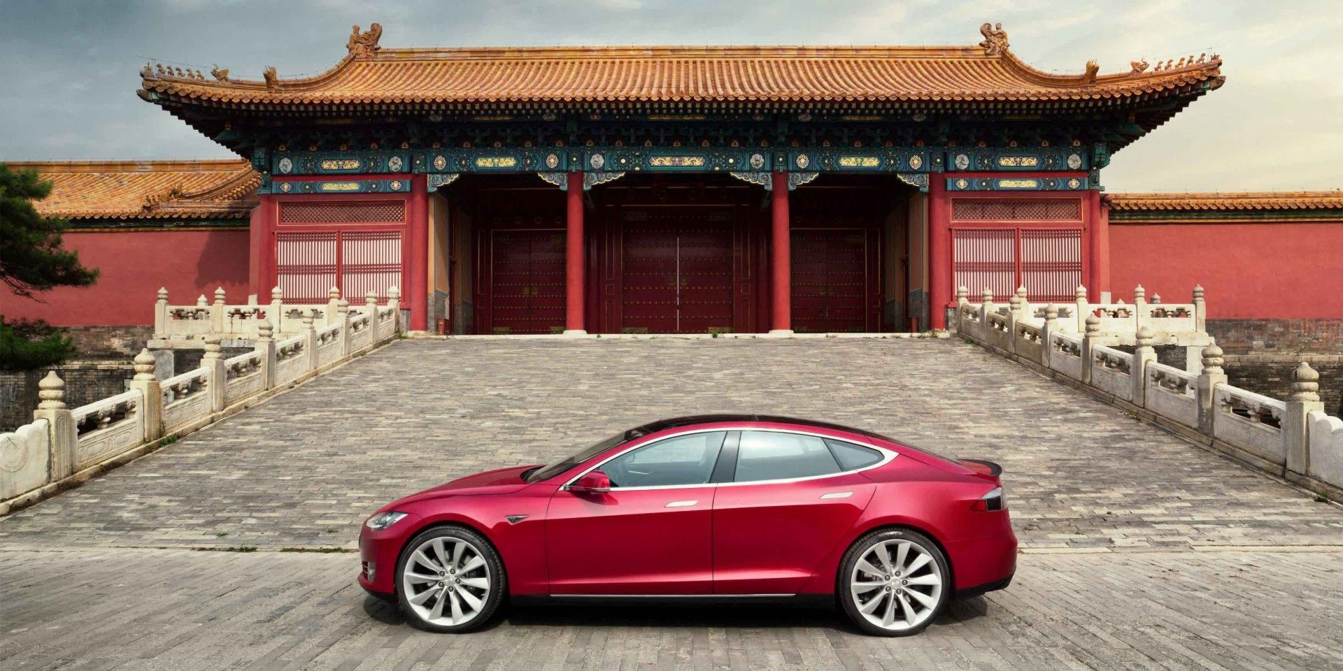 Κίνα: Απαγορεύονται τα αυτοκίνητα της Tesla λόγω...κατασκοπείας!