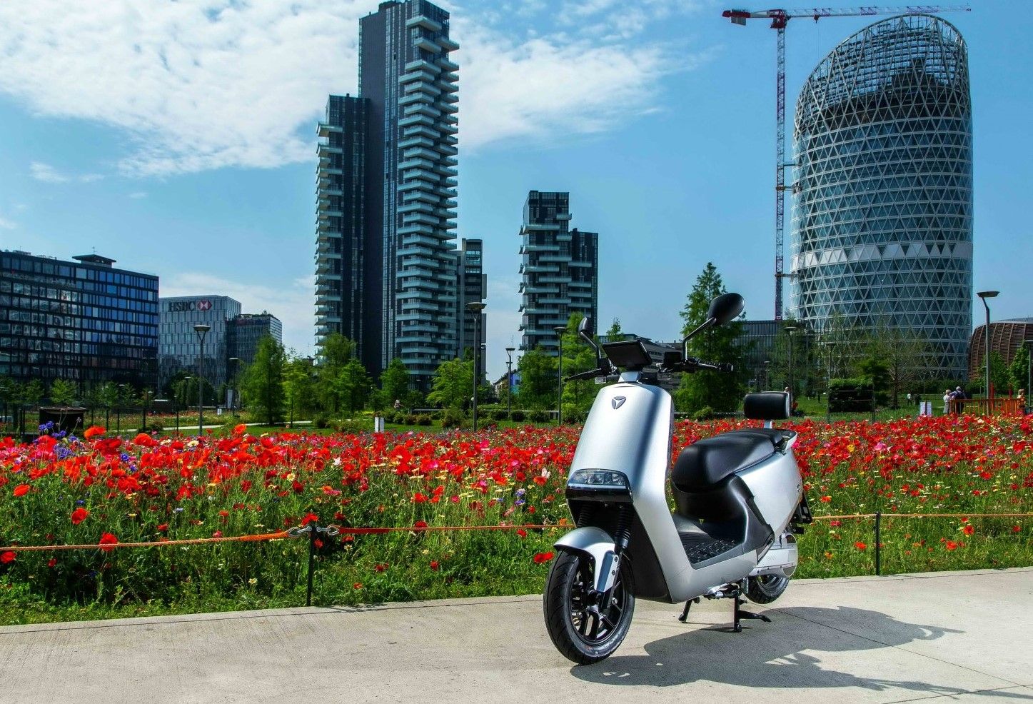Στην Ελλάδα τα ηλεκτρικά scooter της Yadea