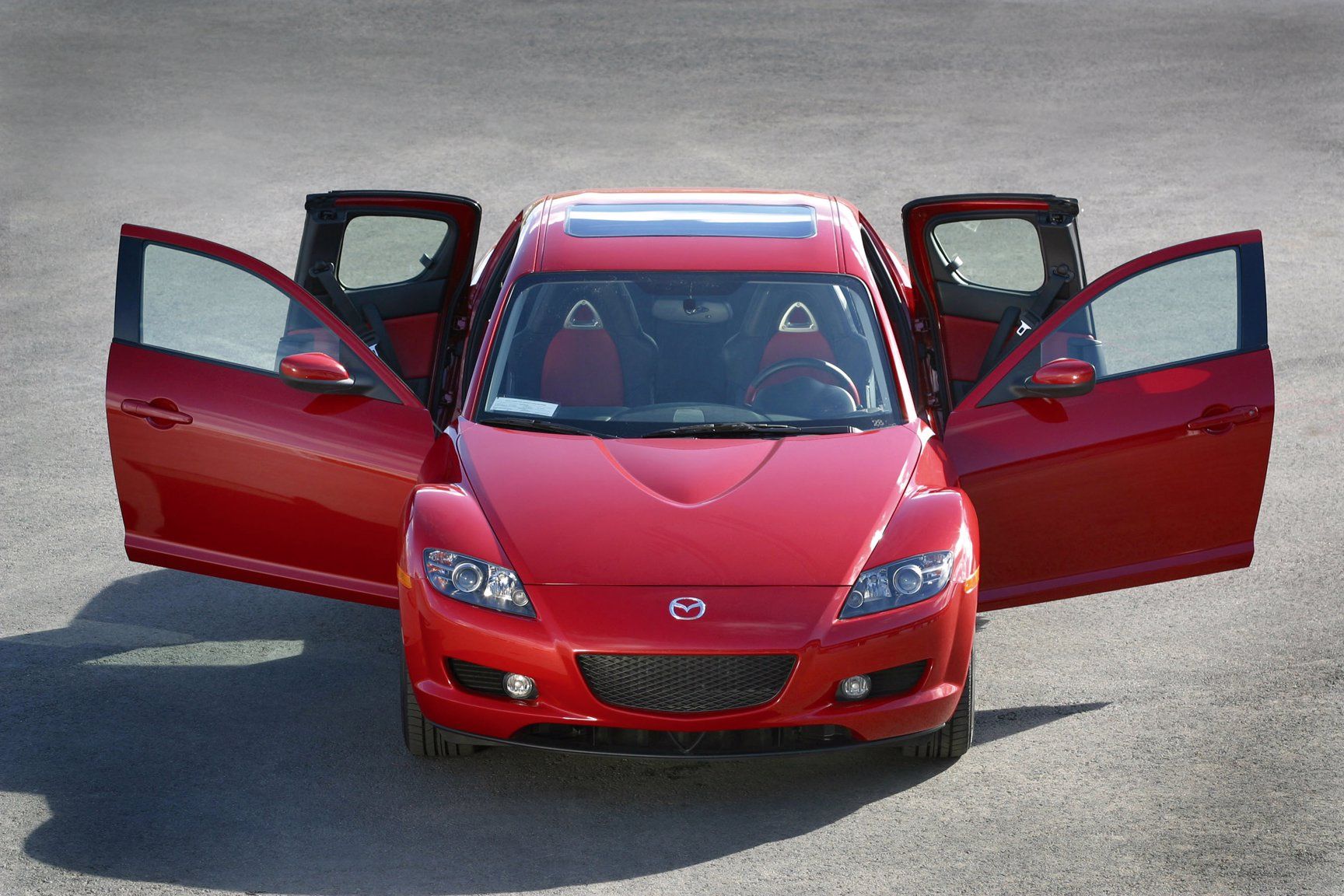 Το θρυλικό Mazda RX-8 σήμερα γιορτάζει!