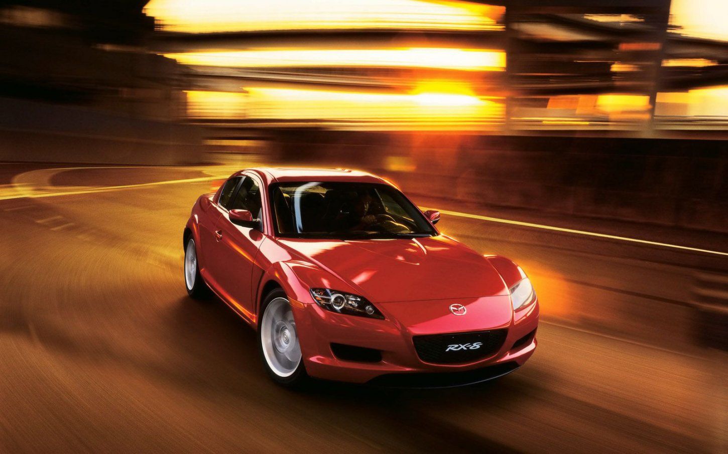 Το θρυλικό Mazda RX-8 σήμερα γιορτάζει!