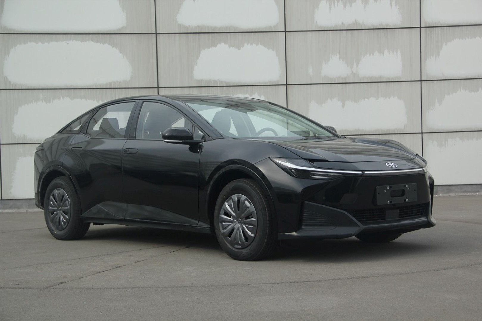 Toyota bZ3: Ένα νέο ηλεκτρικό μόνο για την Κίνα
