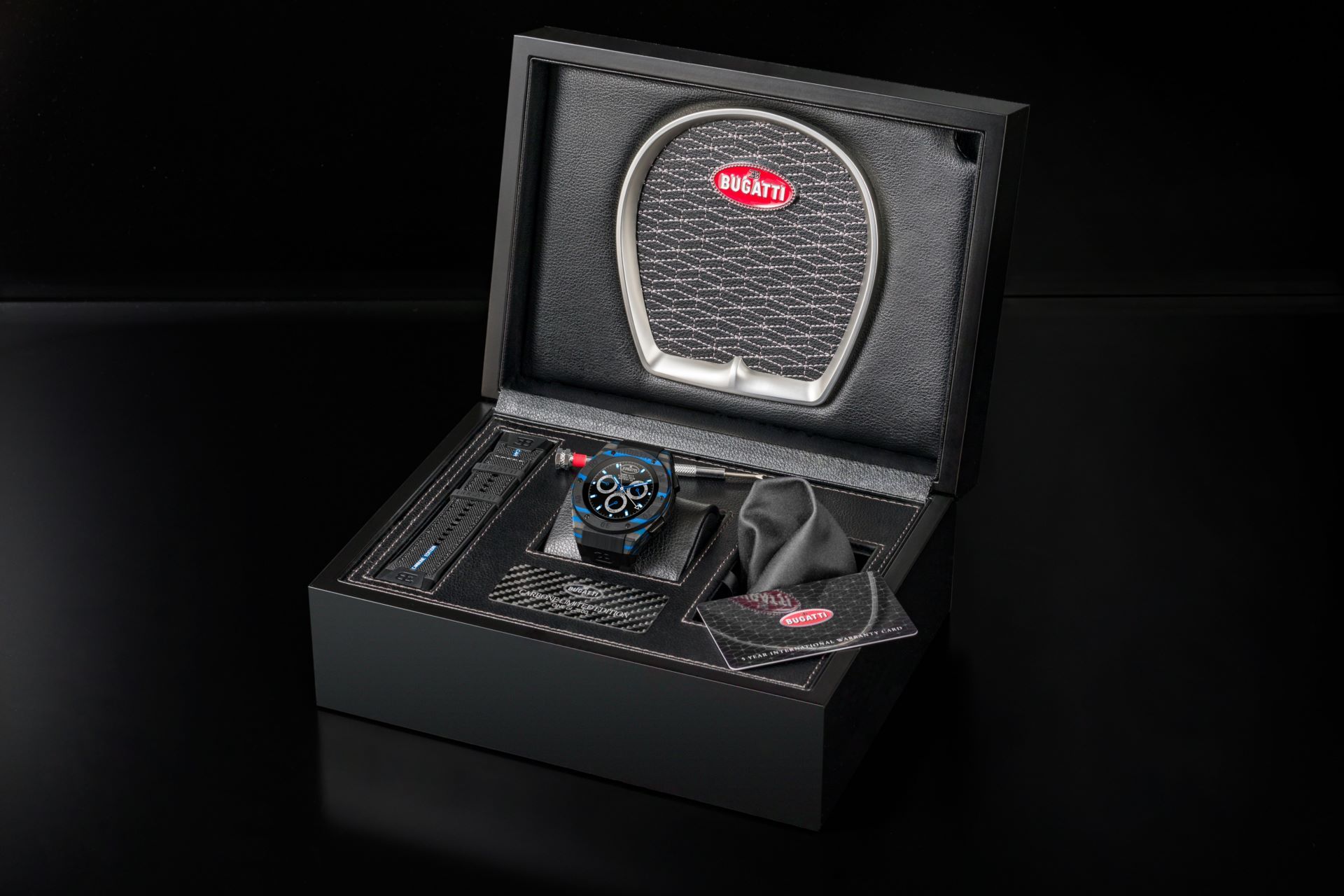 Bugatti Carbone Limited Edition: Smartwatch... 2.500 δολαρίων!
