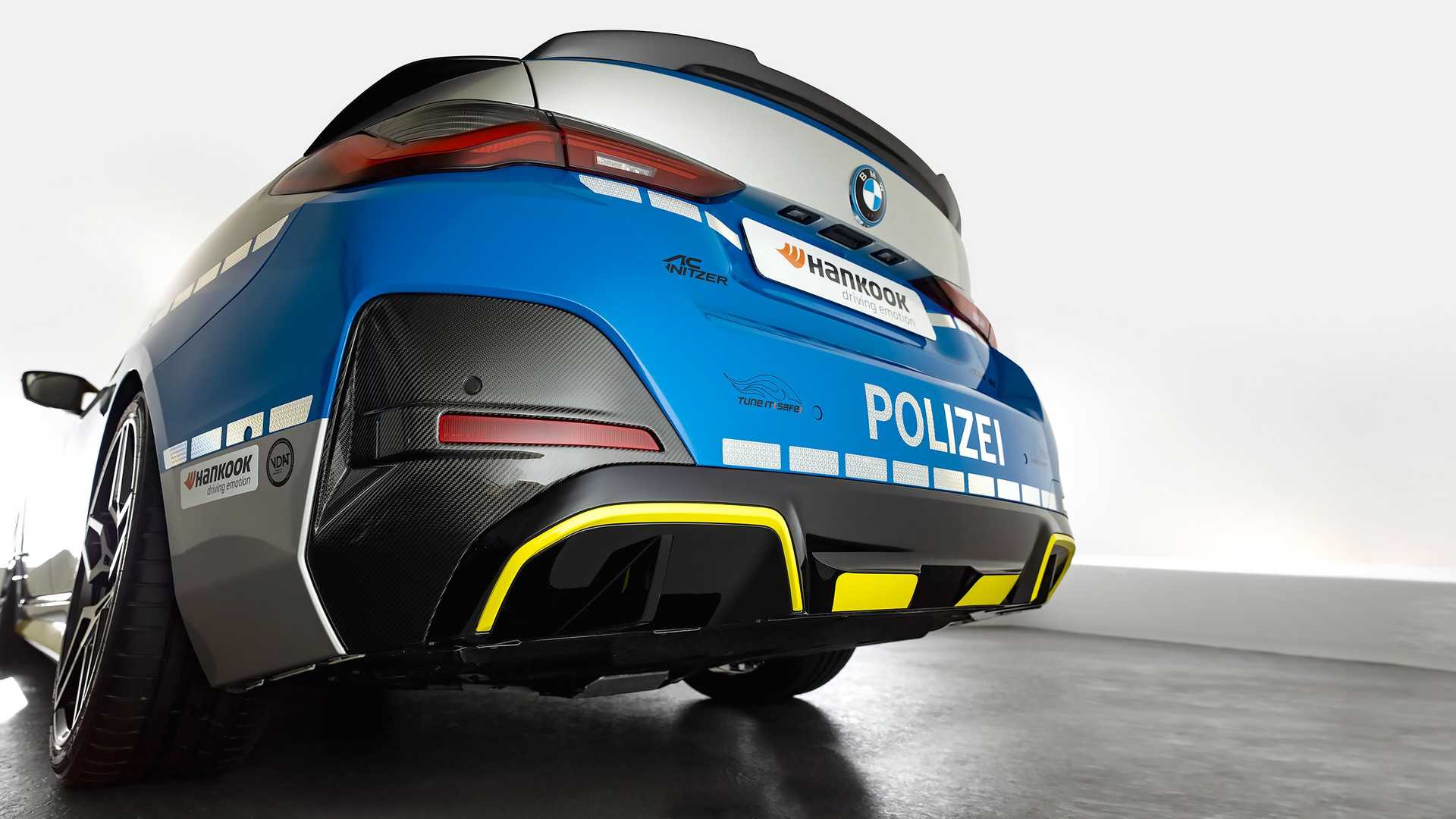 Η BMW i4 στην υπηρεσία του Νόμου!
