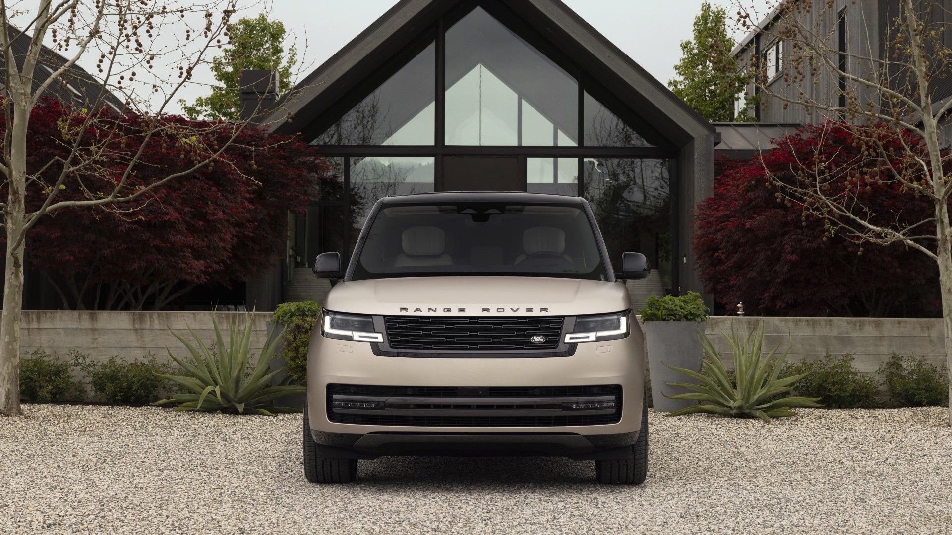 Το νέο Range Rover αγγίζει την σχεδιαστική τελειότητα