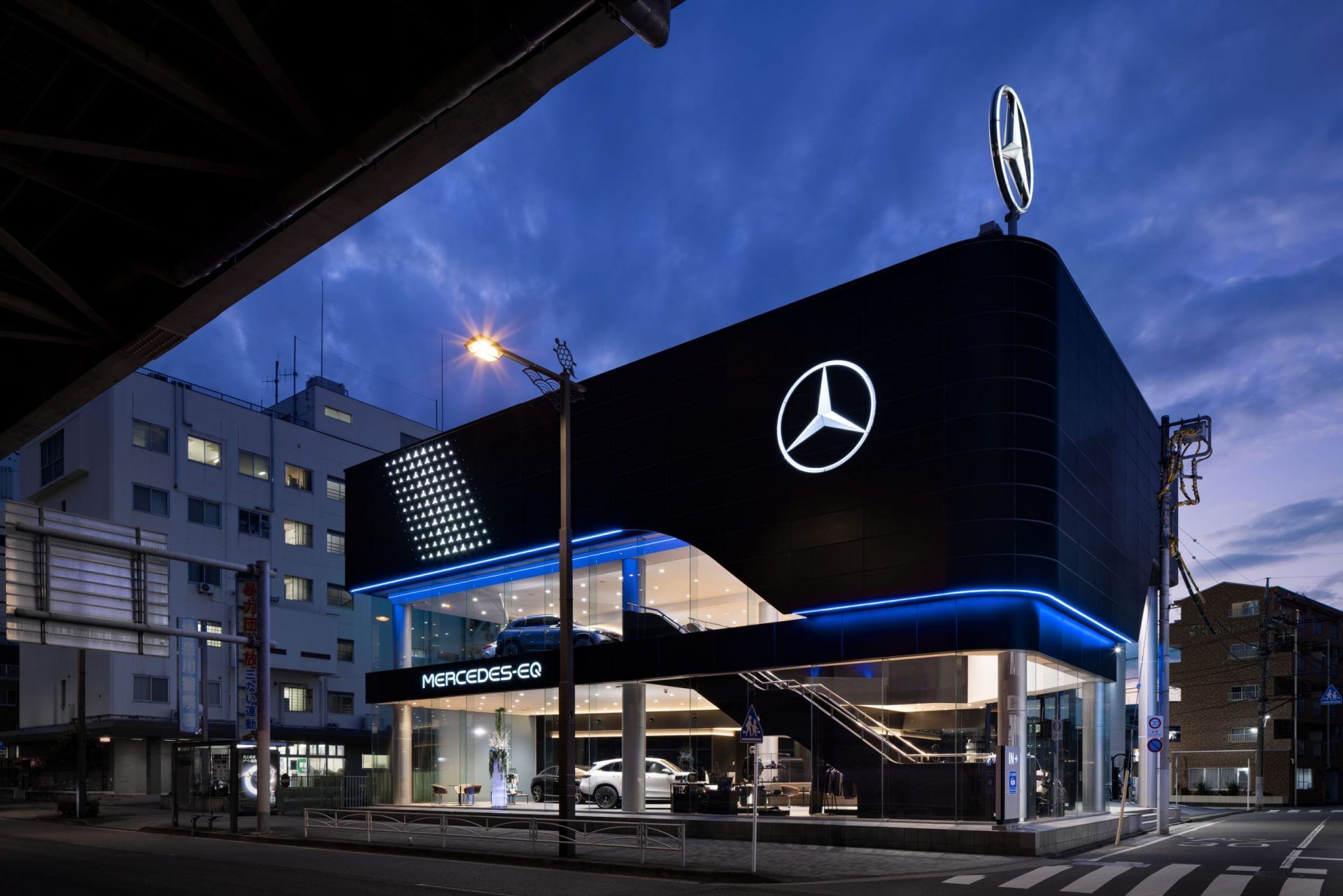 Η Mercedes-Benz στην Ιαπωνία!