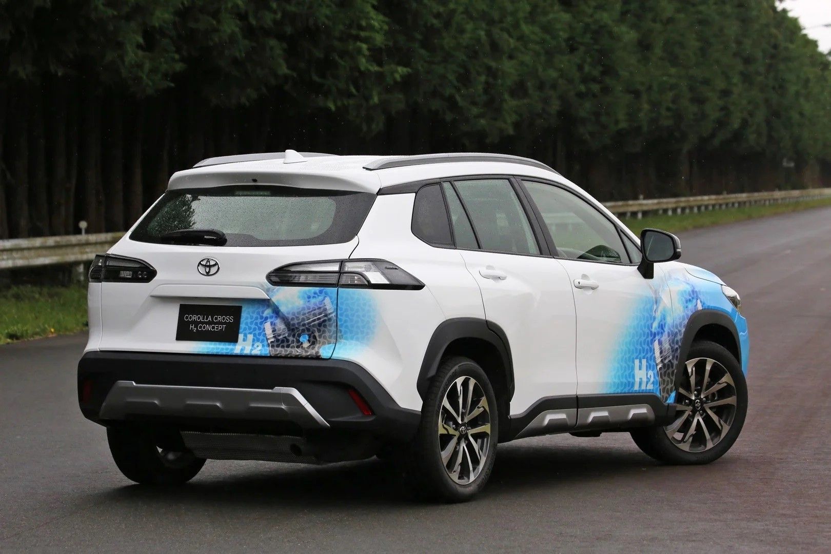 Η Toyota Corolla Cross με υδρογόνο ξεκάνει δοκιμές!