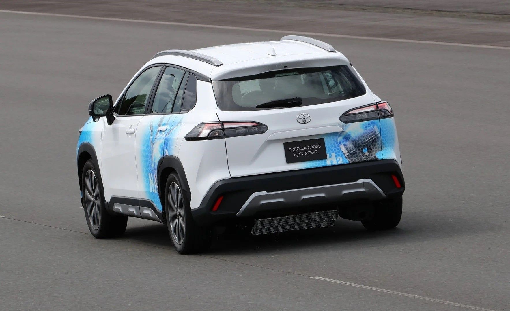 Η Toyota Corolla Cross με υδρογόνο ξεκάνει δοκιμές!