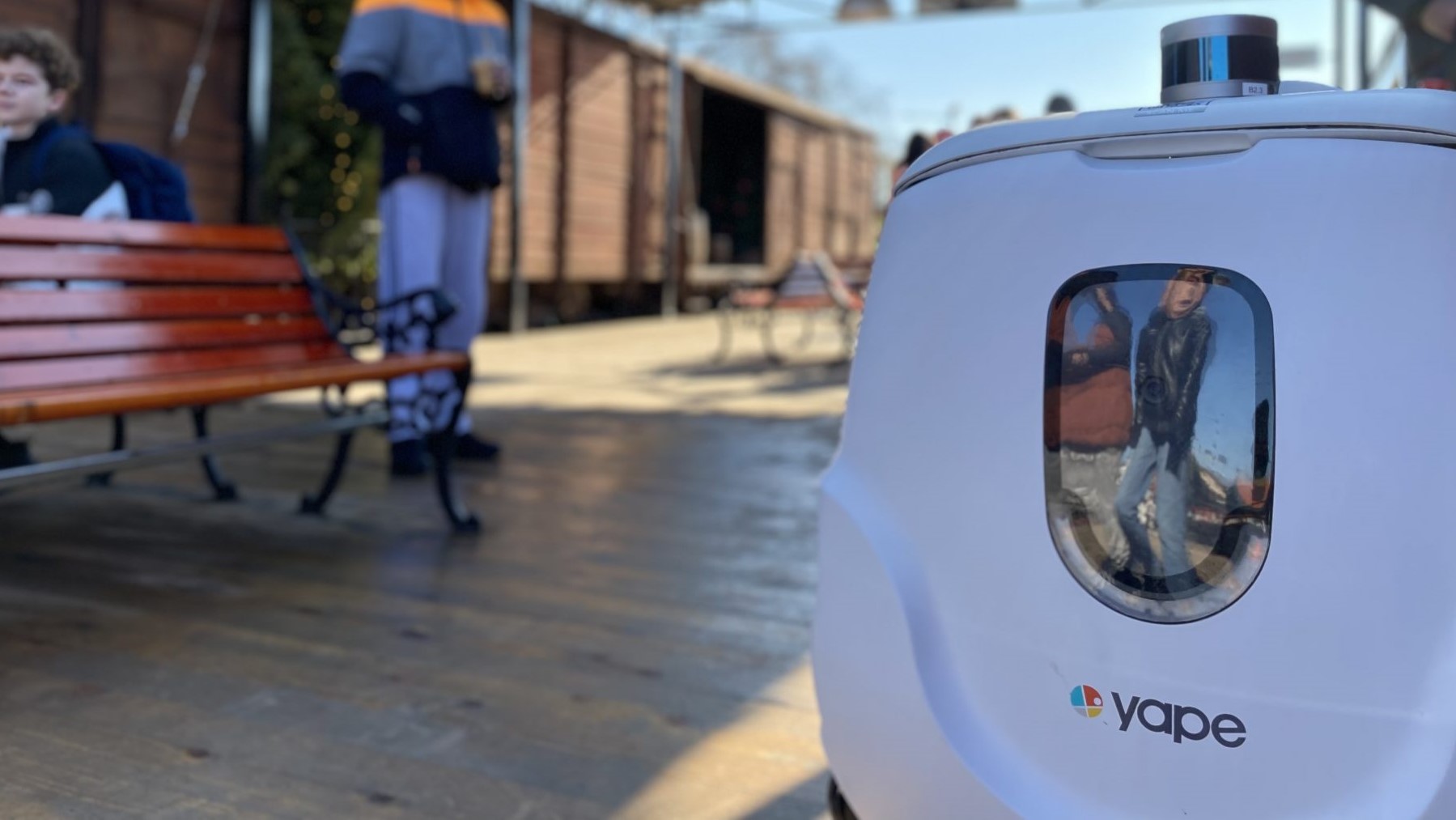 Τρίκαλα: Τα ρομπότ Yape μεταφέρουν τα γράμματα του Άι-Βασίλη