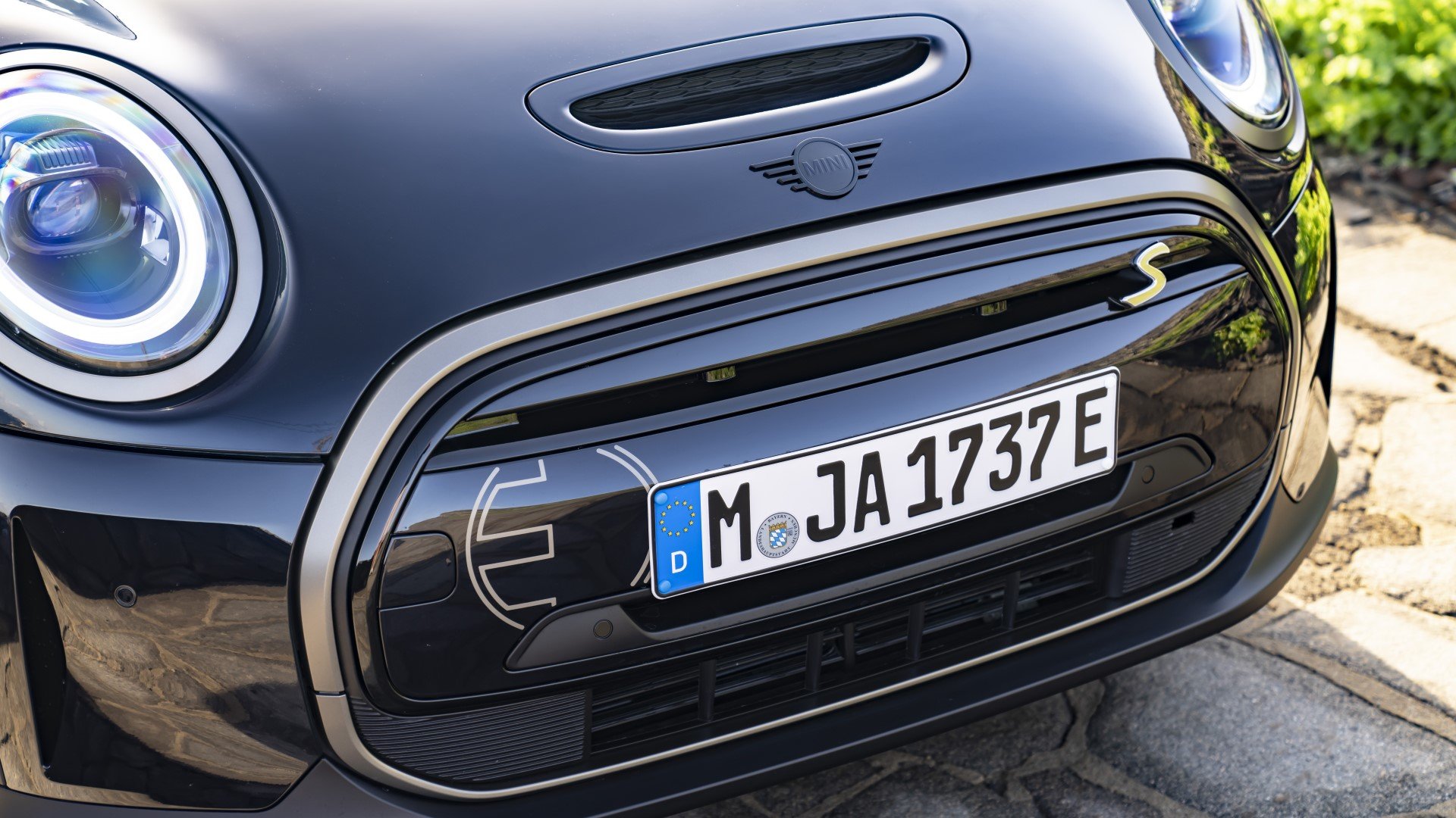 MINI Cooper SE Cabrio: Και ηλεκτρικό και συλλεκτικό!