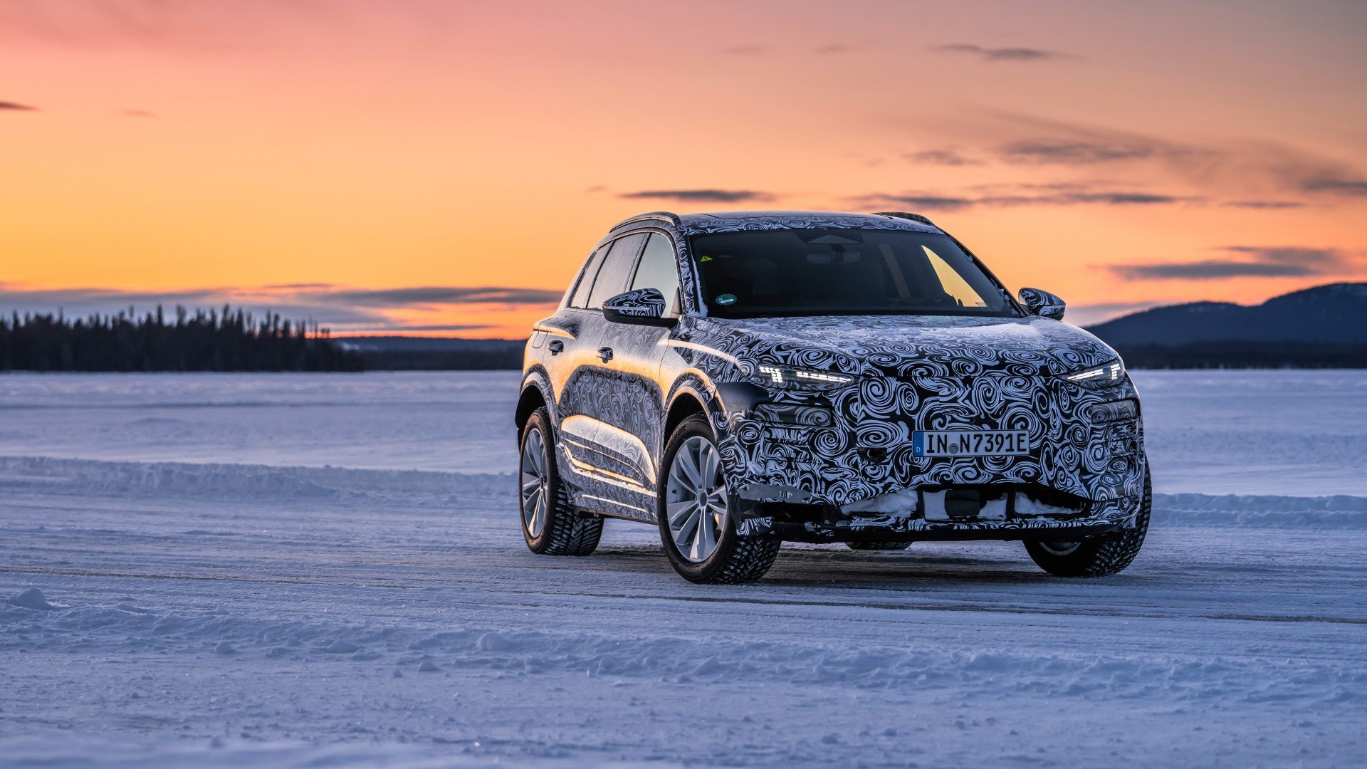 Το νέο Audi Q6 e-tron προπονείται σκληρά στα χιόνια!