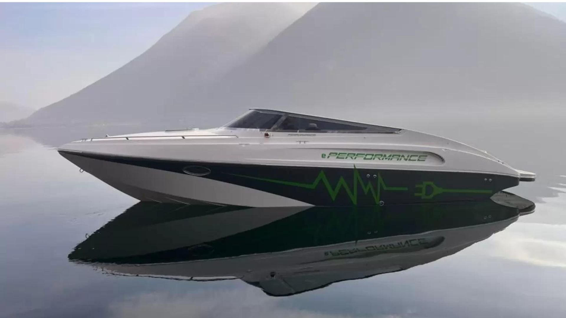 Performance e801: Ένα νέο και «πράσινο» e-boat