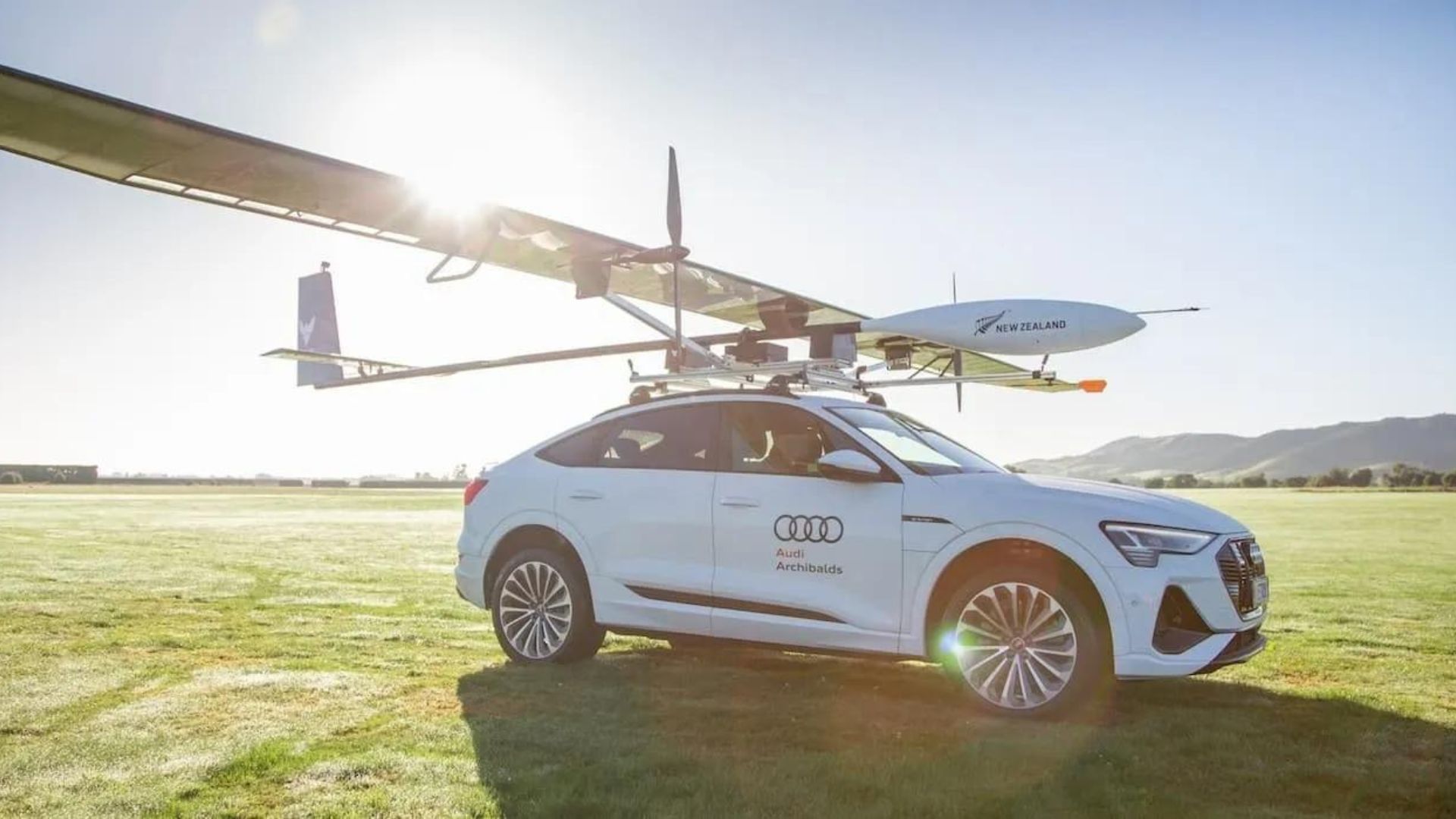 Το Audi e-tron S Sportback «δίνει» φτερά σε ένα ηλιακό αεροσκάφος