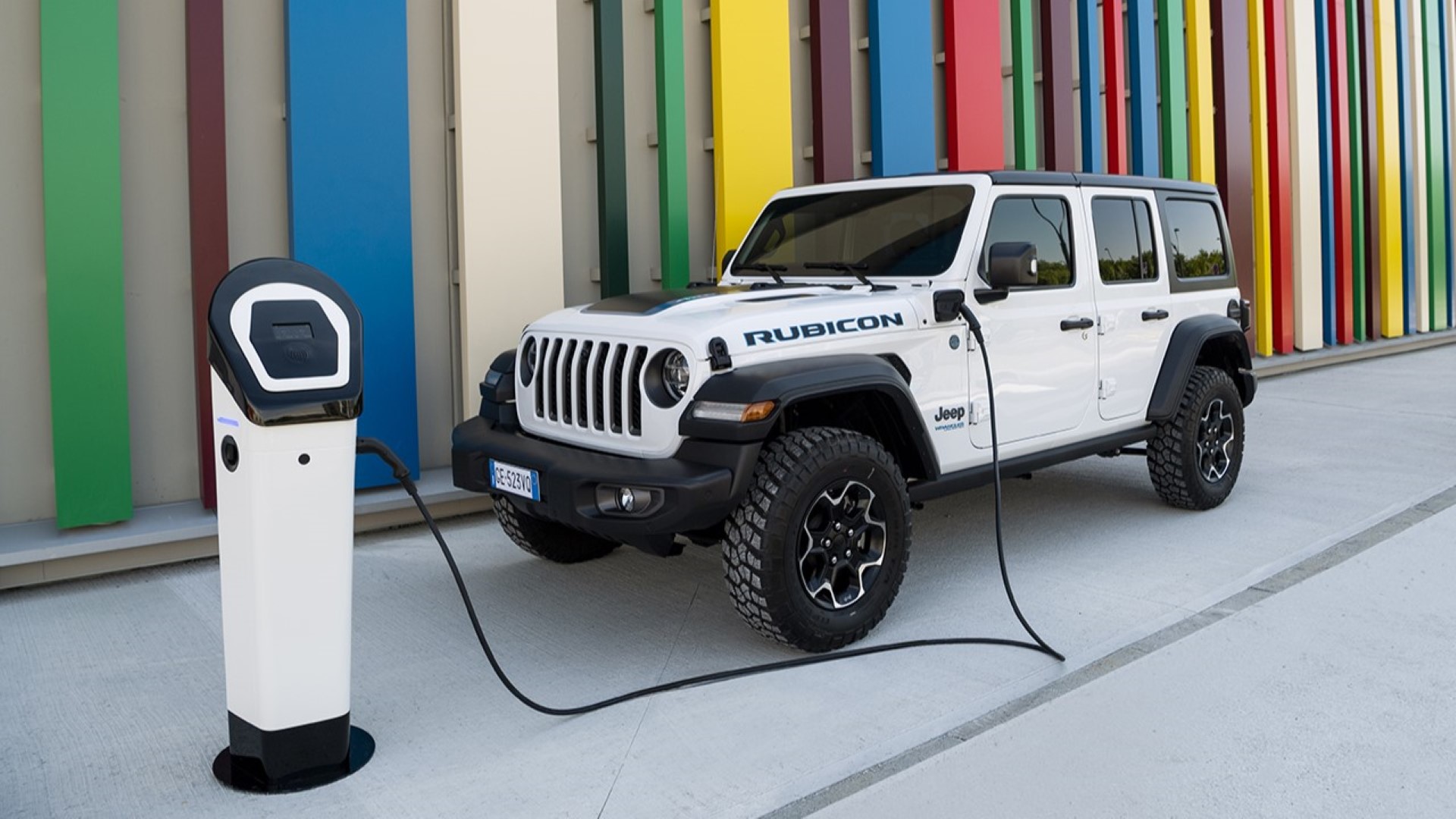 H πρωτοπόρος Jeep εξηλεκτρίζει τις πωλήσεις στις Η.Π.Α.
