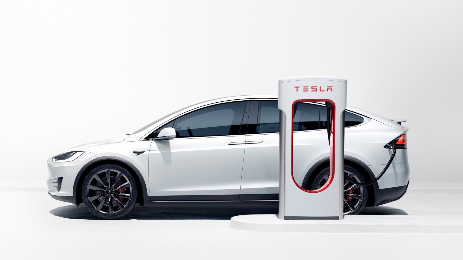 Tesla: Πόσο εξασθενεί η μπαταρία μετά από 322.000 χιλιόμετρα;
