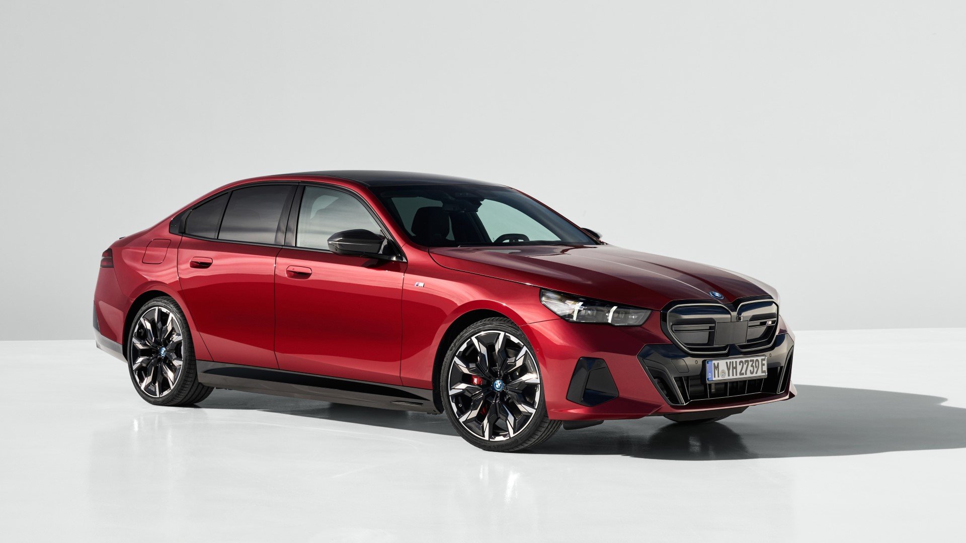 Νέα BMW Σειρά 5: Ηλεκτρική και πιο δυναμική από ποτέ!