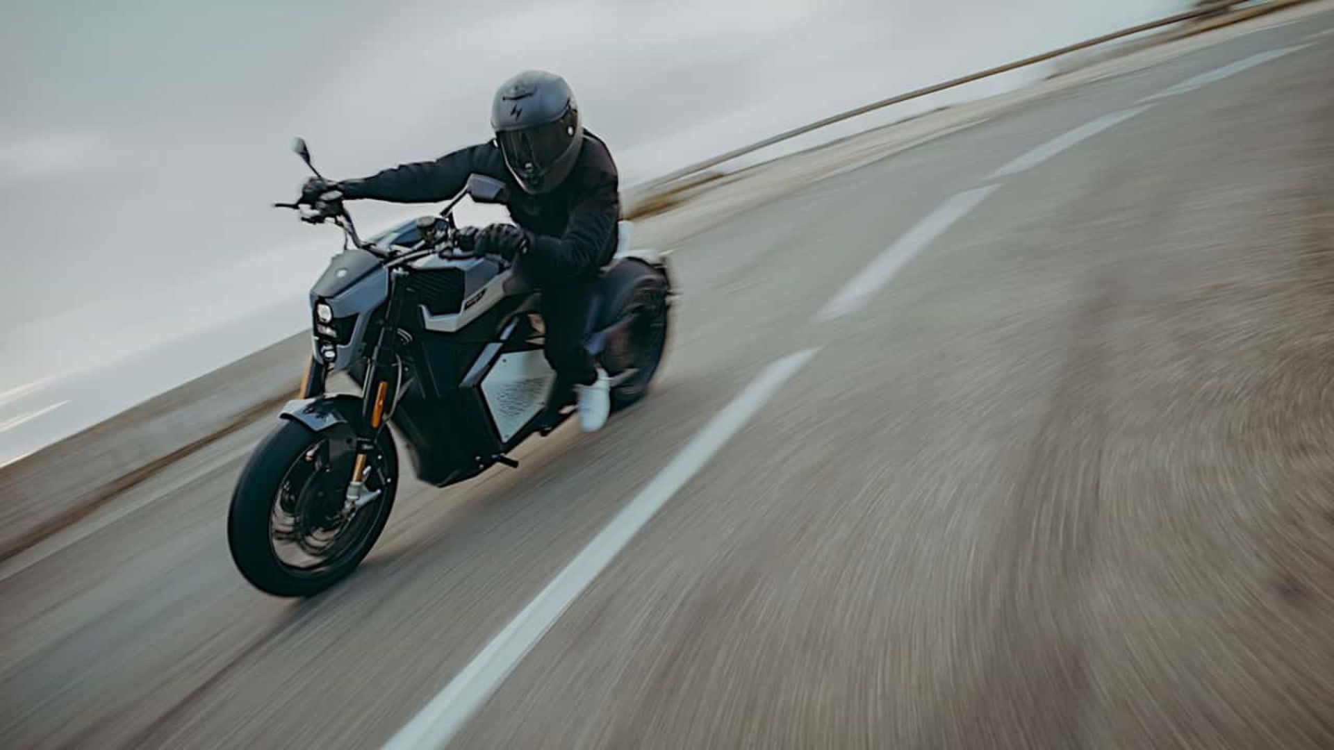 Verge Motocycles: Ηλεκτρική μοτοσικλέτα με υπογραφή Mika Hakkinen