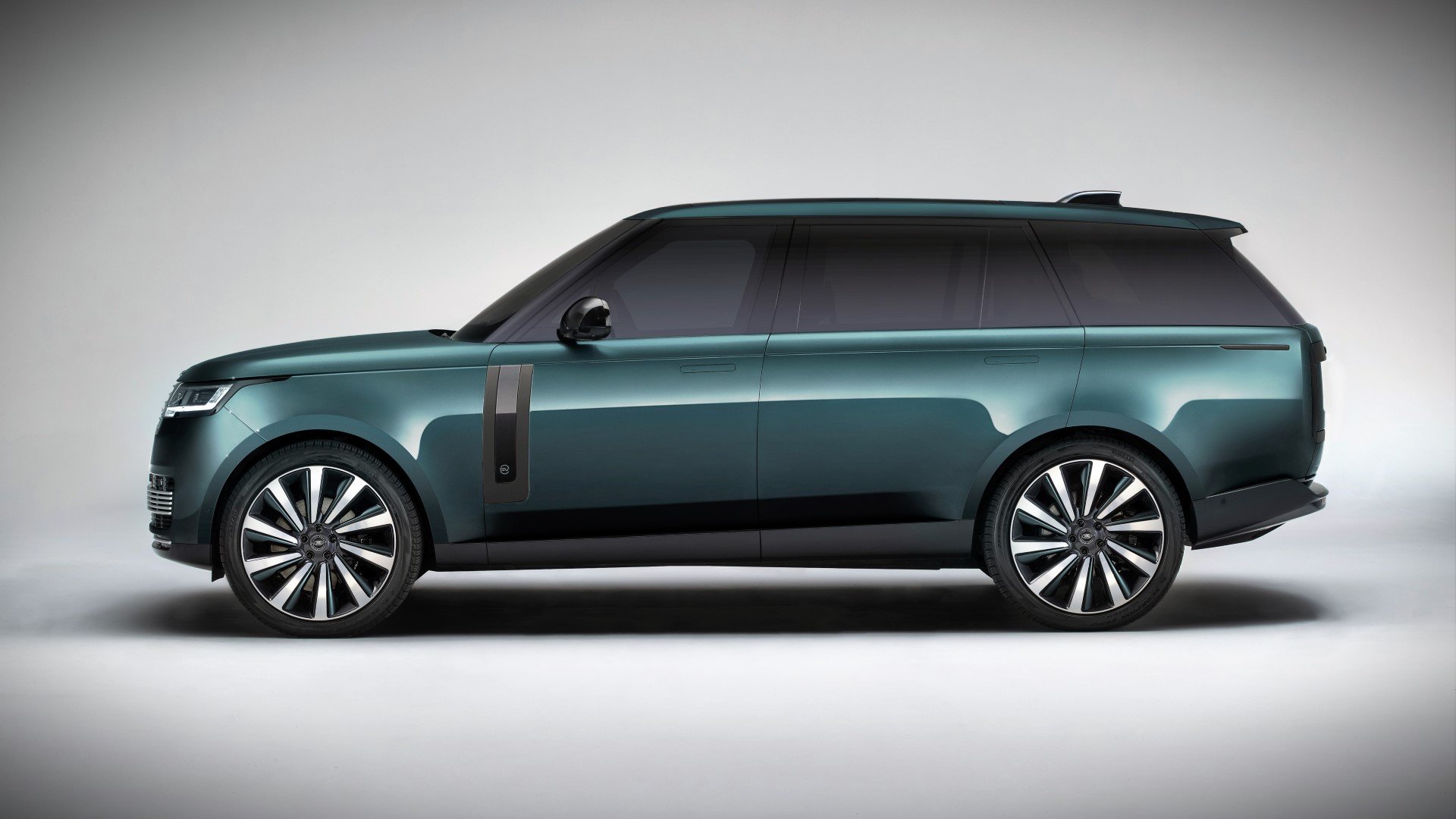 Range Rover: «Εξηλεκτρισμένη» αναβάθμιση πολυτέλειας
