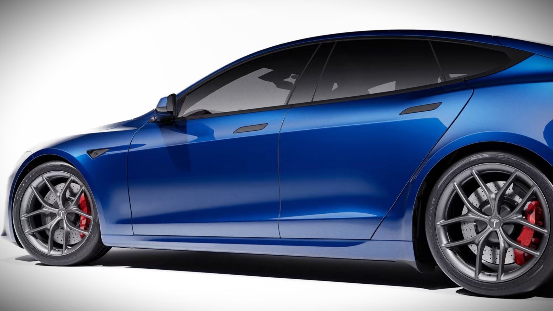 Tesla Model S Plaid: Έτοιμο να «σαρώσει» και τις πίστες!