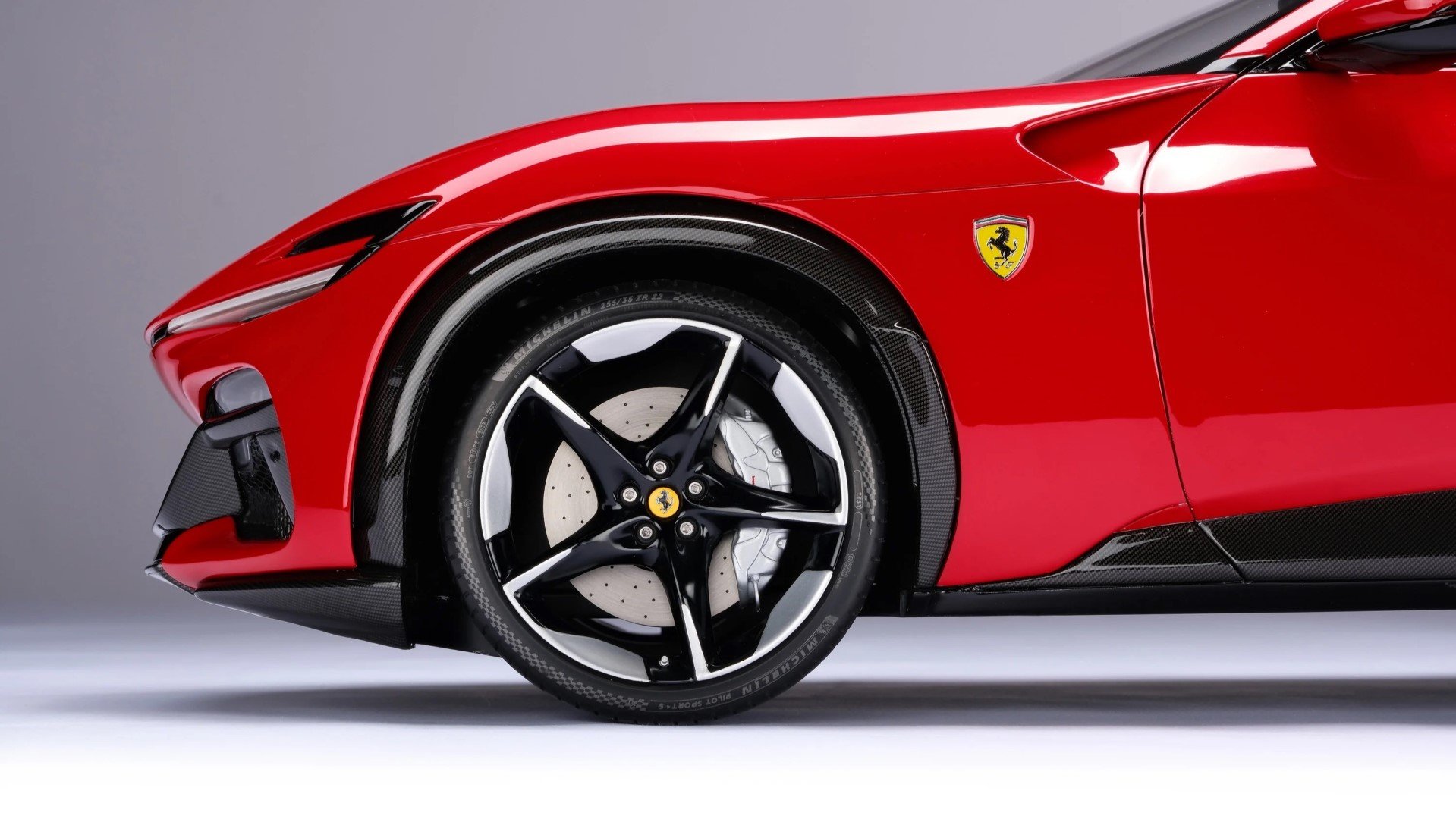 Αυτή είναι η Ferrari Purosangue των... 13.995 ευρώ!