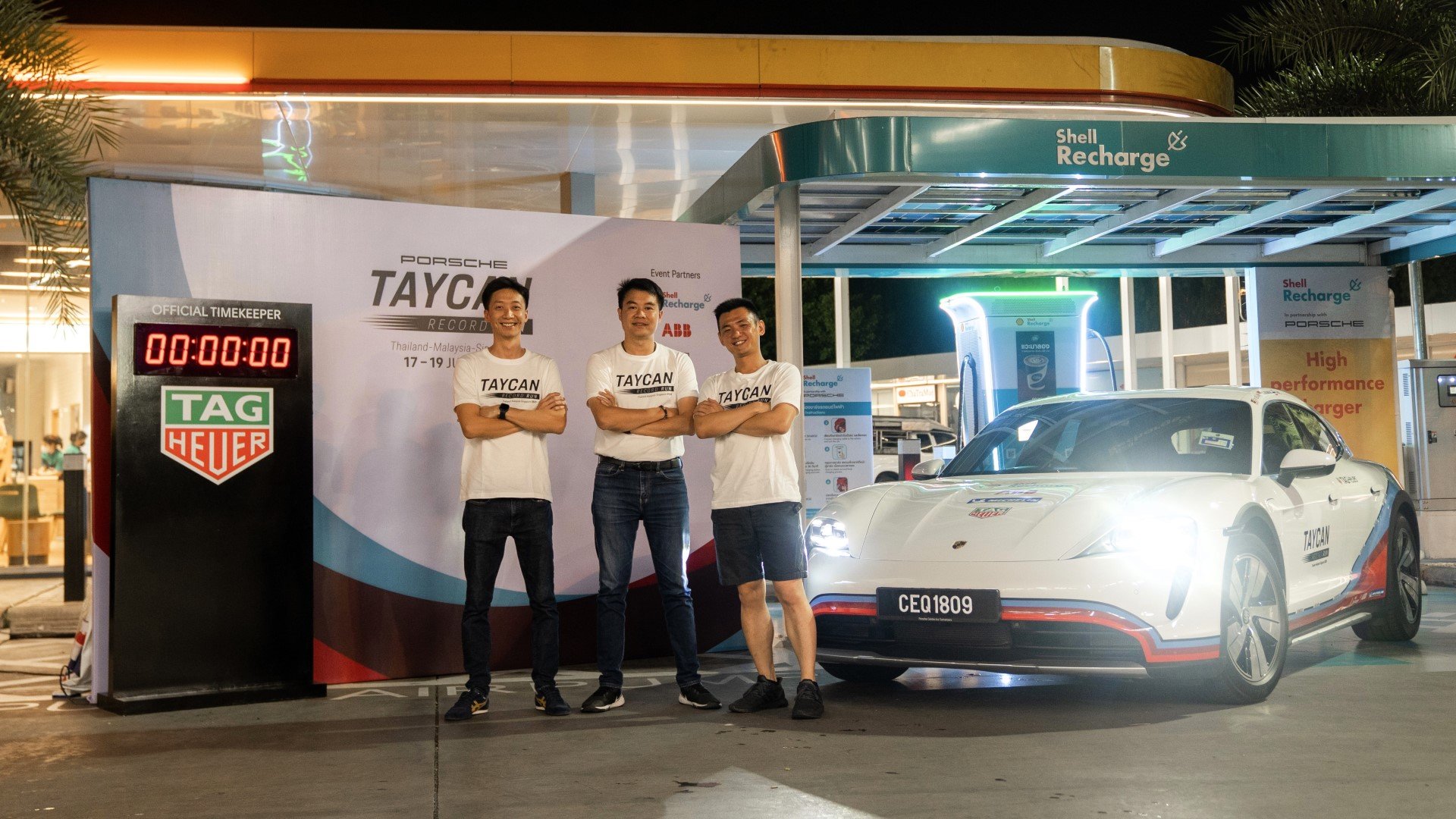 Σιγκαπούρη-Ταϊλάνδη με Porsche Taycan σε χρόνο ρεκόρ!