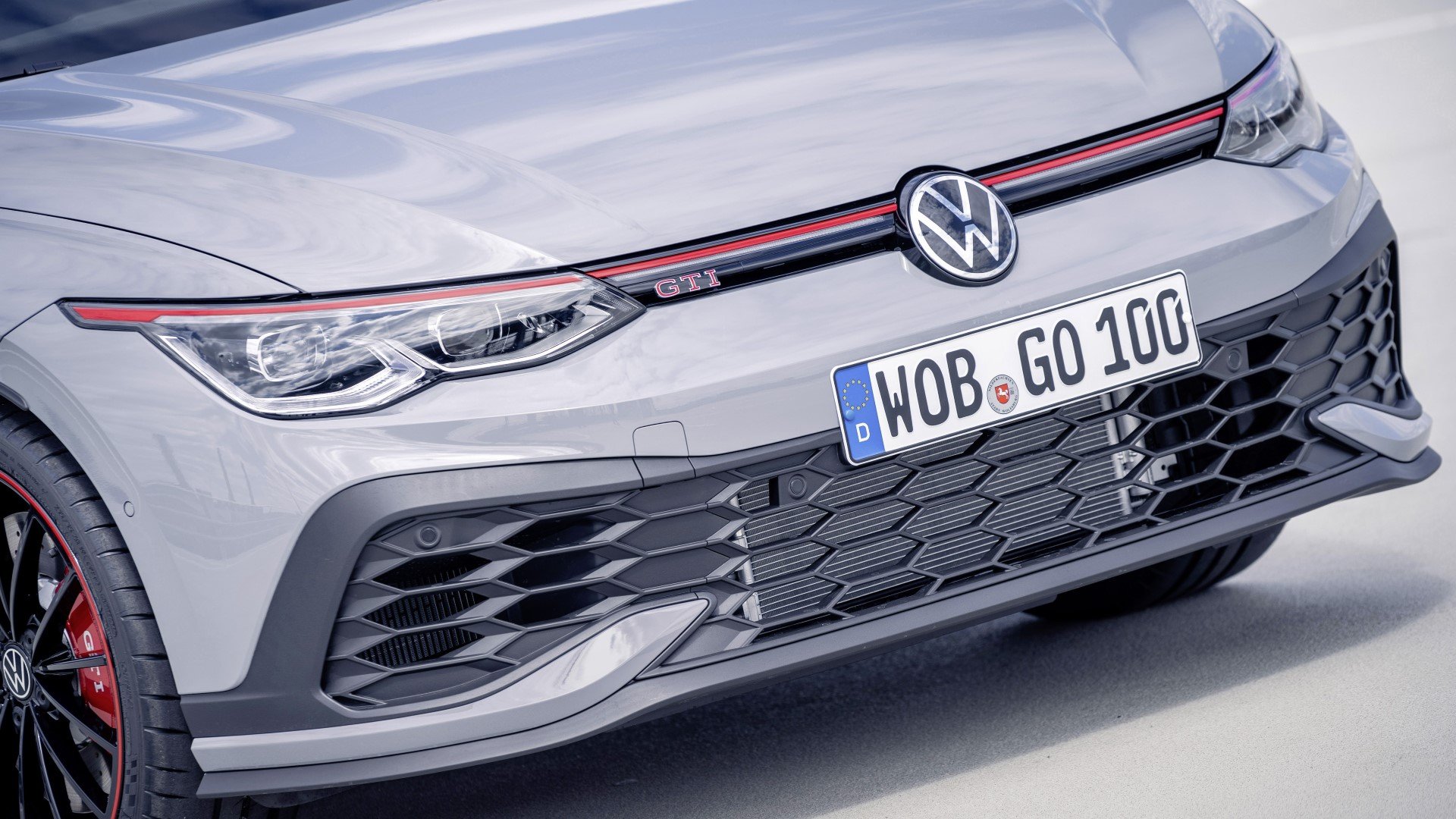 Το «GTI» της Volkswagen μπαίνει στην πρίζα