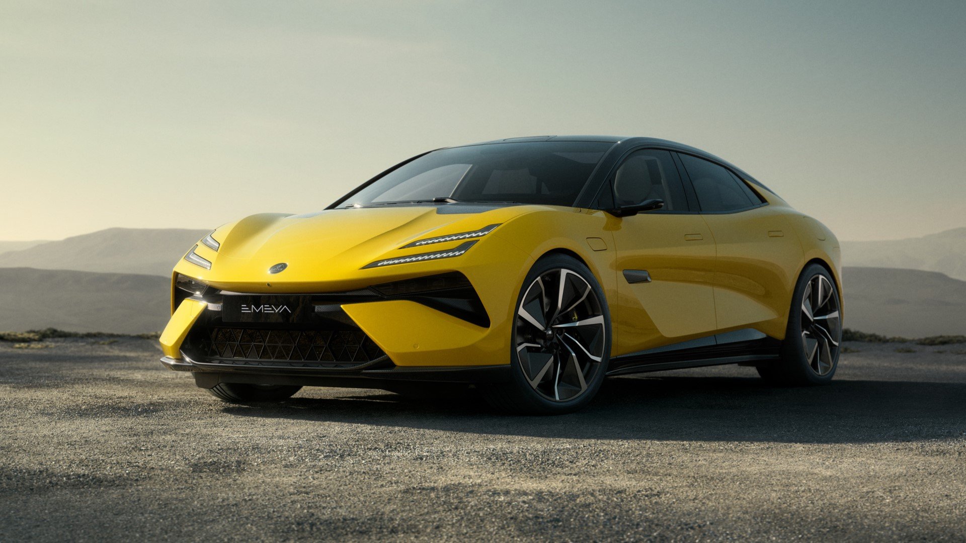 Lotus Emeya: Το πρώτο ηλεκτρικό sedan της Lotus είναι... «καυτό»