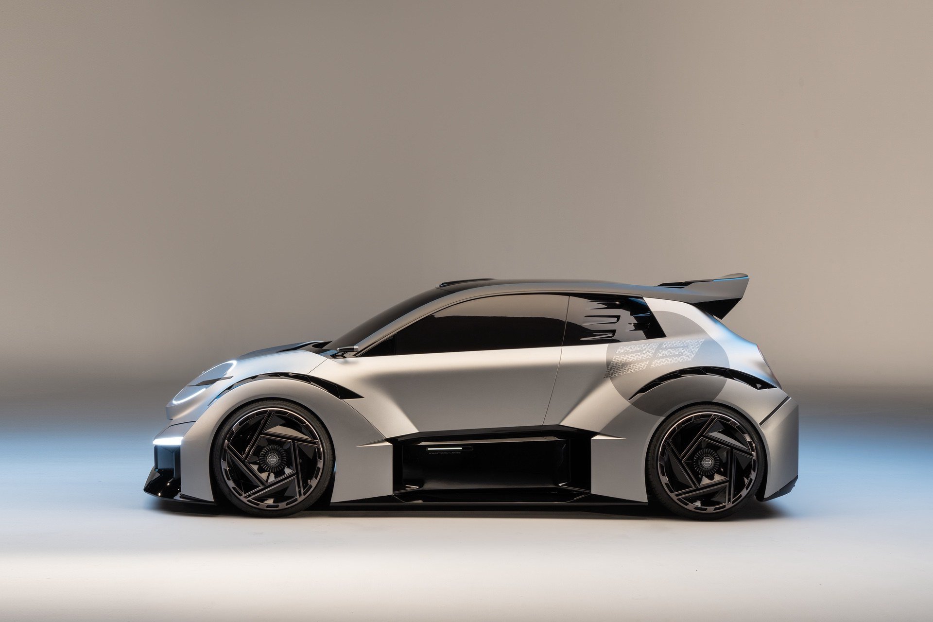 Το ηλεκτρικό Nissan Concept 20-23 δείχνει το νέο Micra!