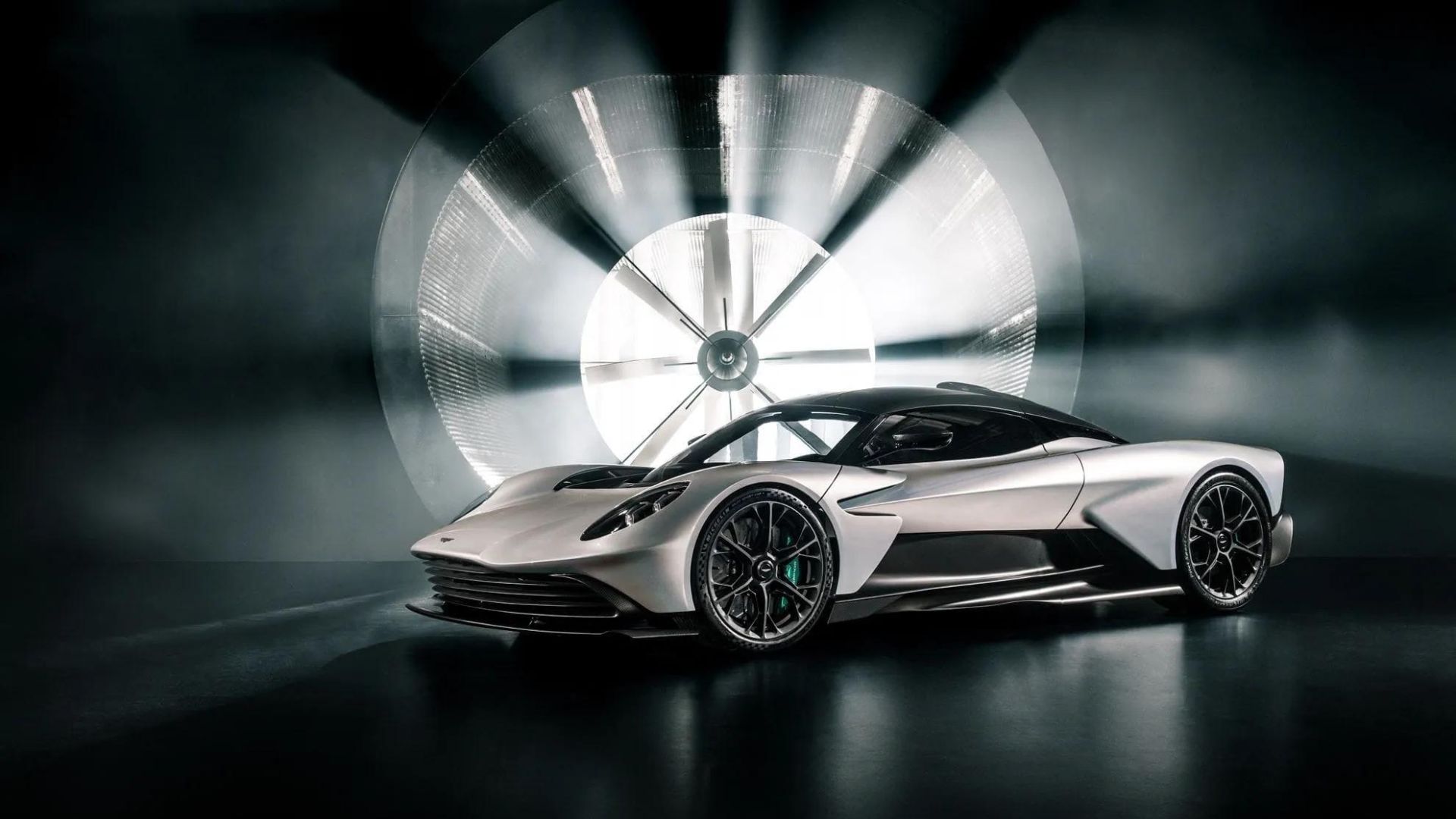 Aston Martin: Το πρώτο ηλεκτρικό μέσω… κρατικής επιχορήγησης