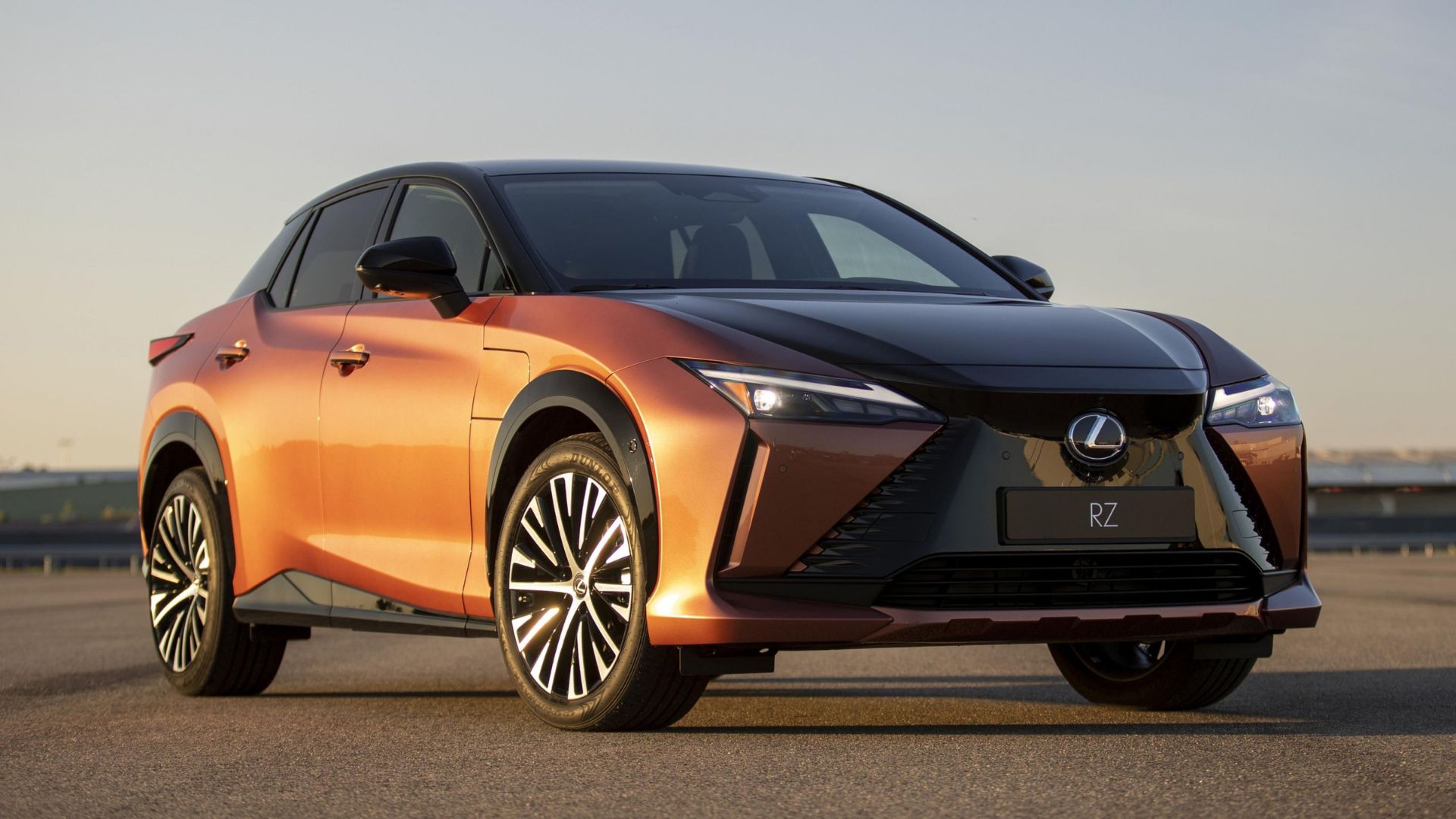 Lexus: Τα επόμενα «ηλεκτρικά» της σχέδια