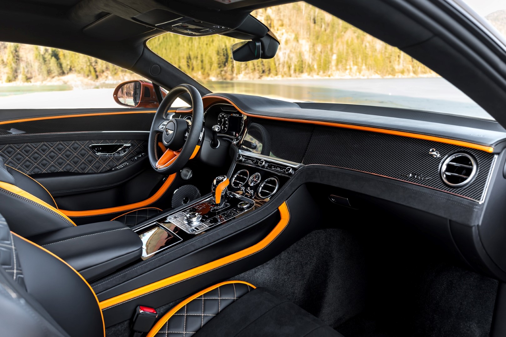 Bentley Continental GT: 2 βραβεία σε 2 διοργανώσεις