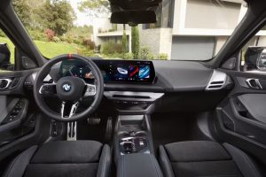 BMW M135 xDrive: AWD-Με 300 ίππους-400Nm και 0-100 σε 4,9''