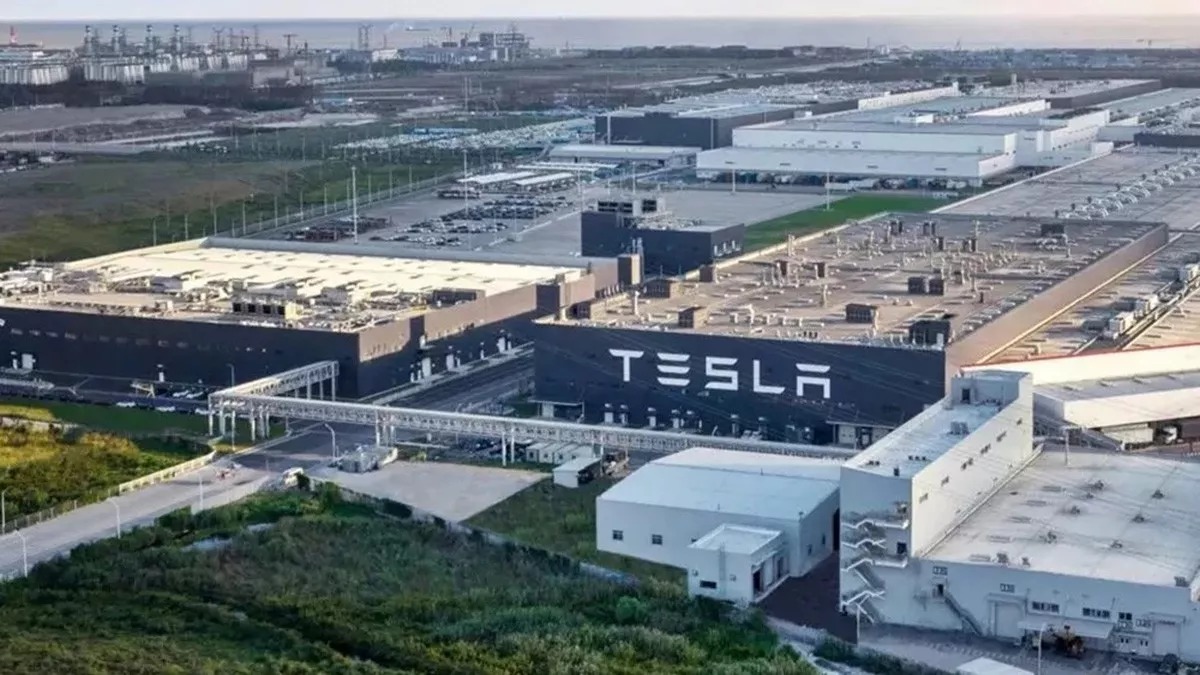 Tesla: Επιστροφή και πάλι στα κέρδη