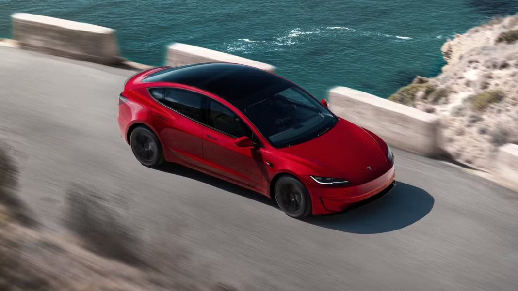 Tesla: Επιστροφή και πάλι στα κέρδη