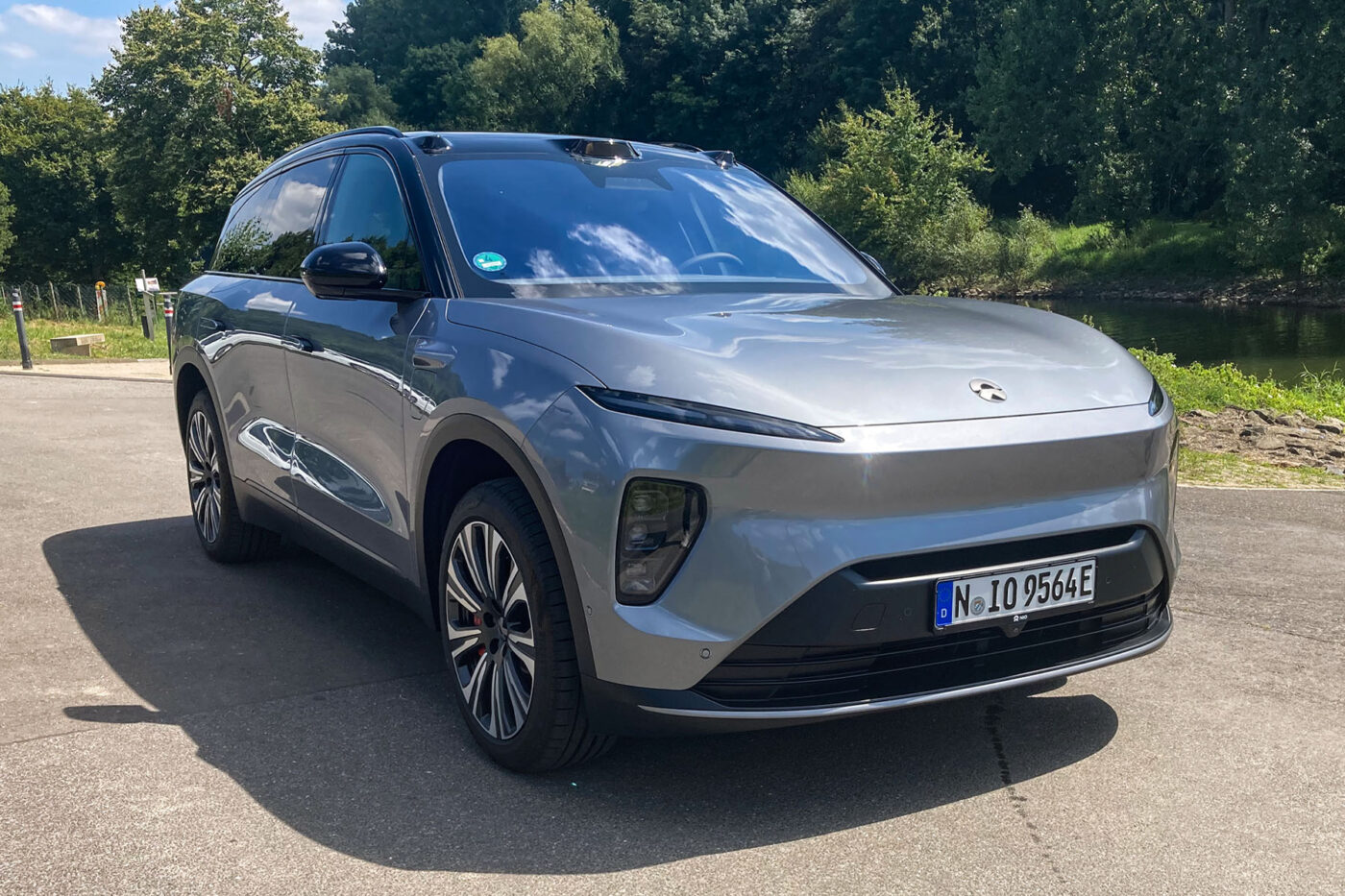 Nio EL8: Ένα διαφορετικό πολυτελές SUV