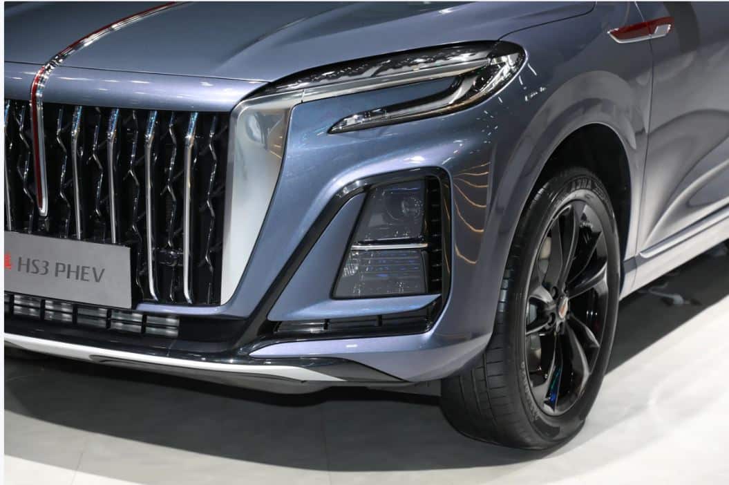 Το Hongqi HS3 PHEV κάνει ντεμπούτο με 20.272 €