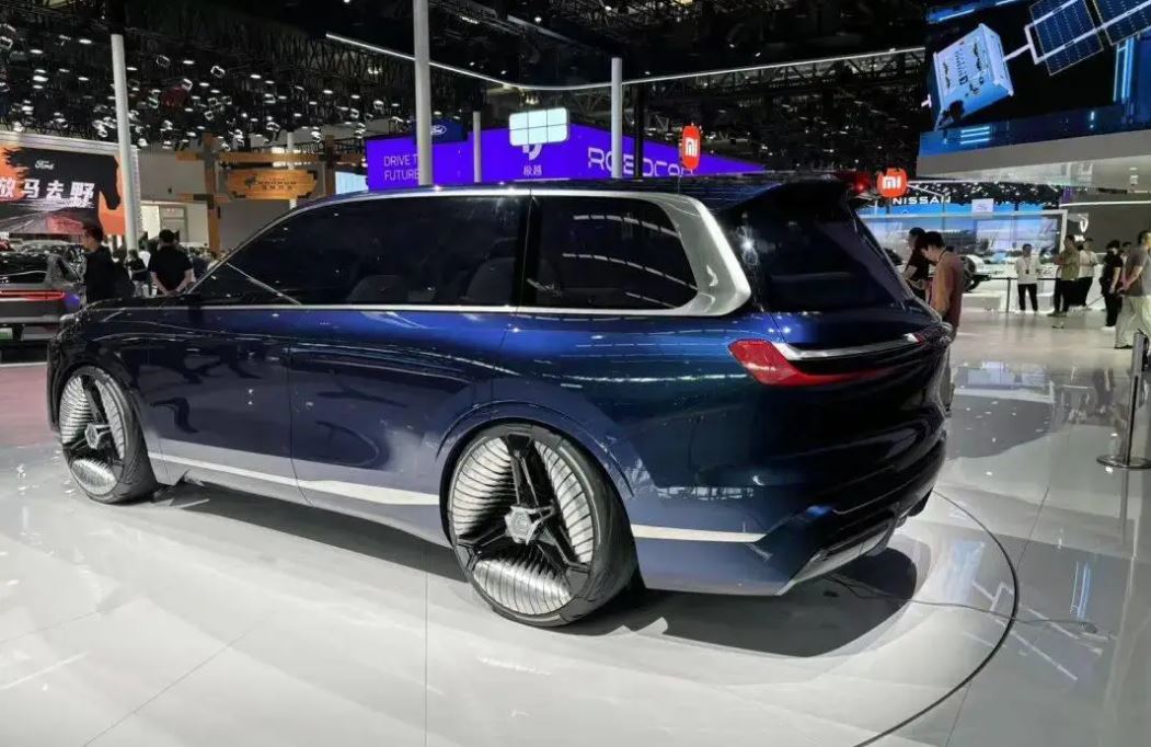 Η Geely αποκάλυψε το SUV Galaxy Starship 7 