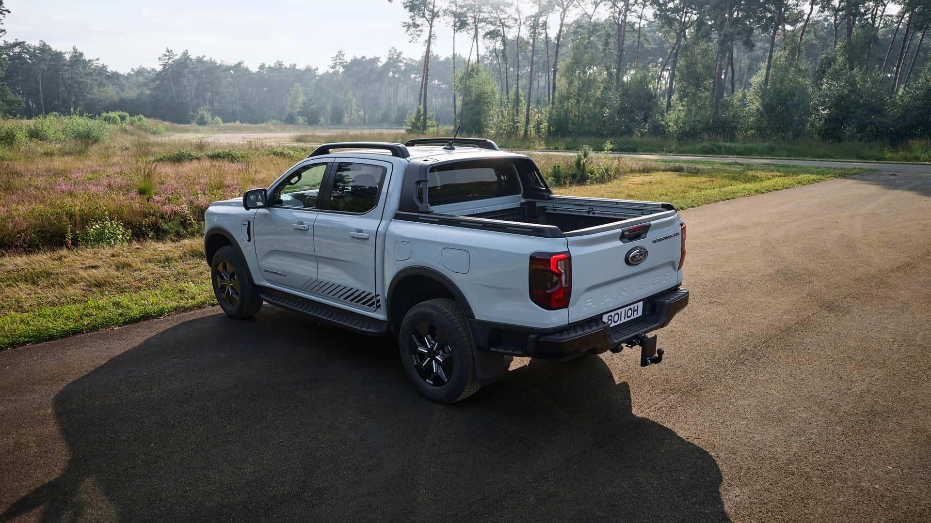 Το Ford Ranger PHEV είναι το ηλεκτρικό φορτηγό που τα «σπάει»